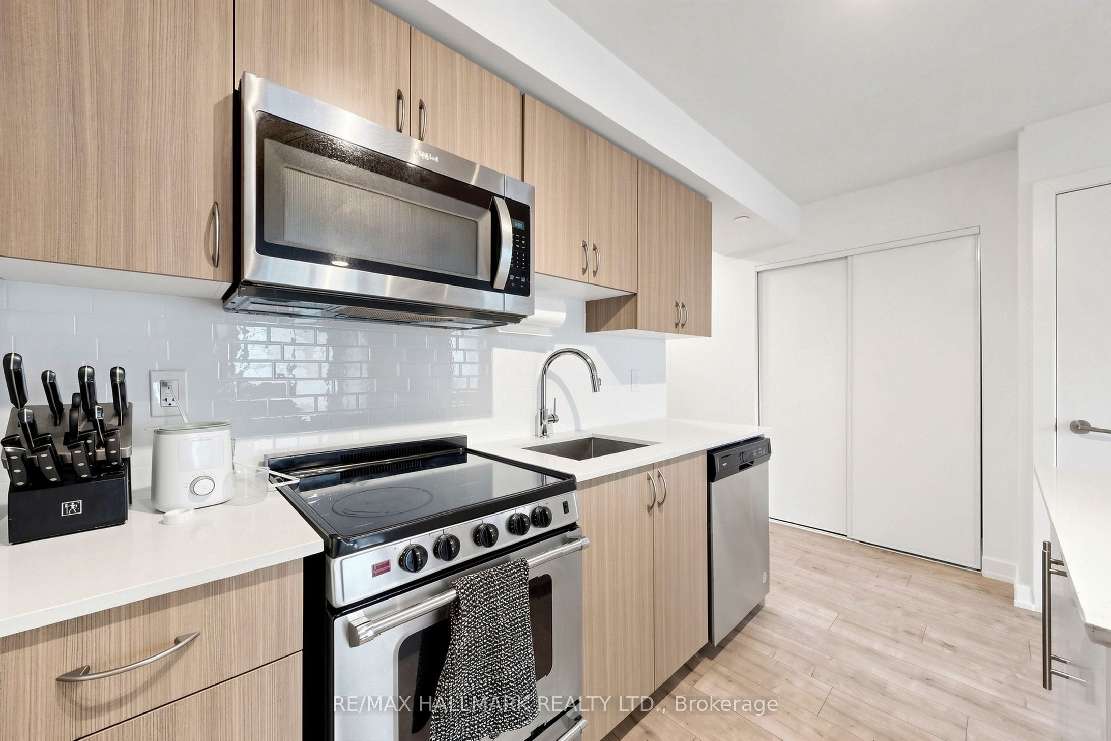 10 Wilby Crescent 1207 Property Photo 9