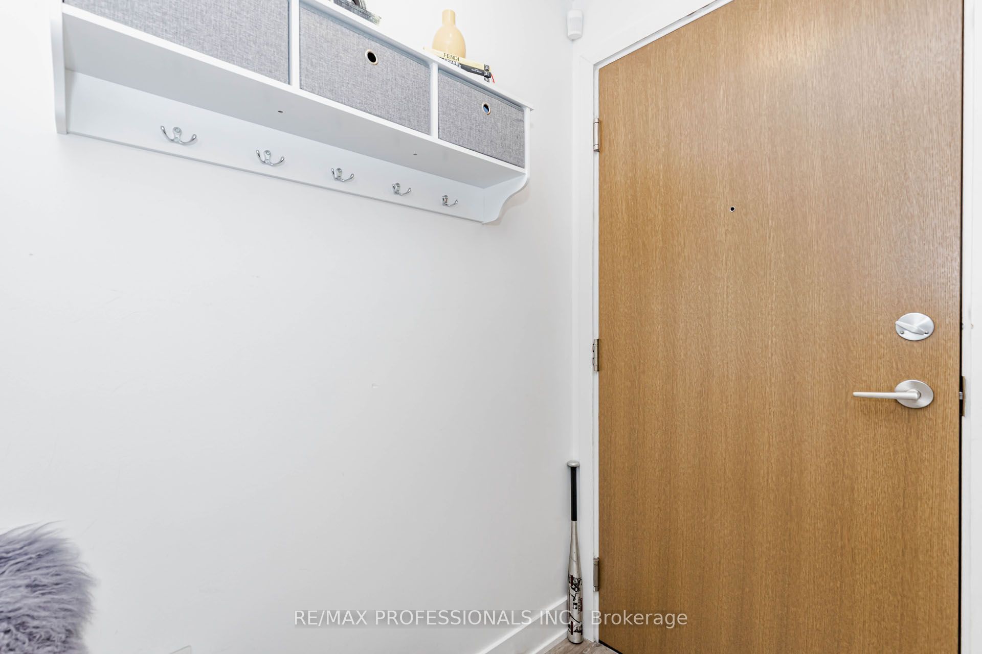 20 Shore Breeze Drive 1107 Property Photo 7