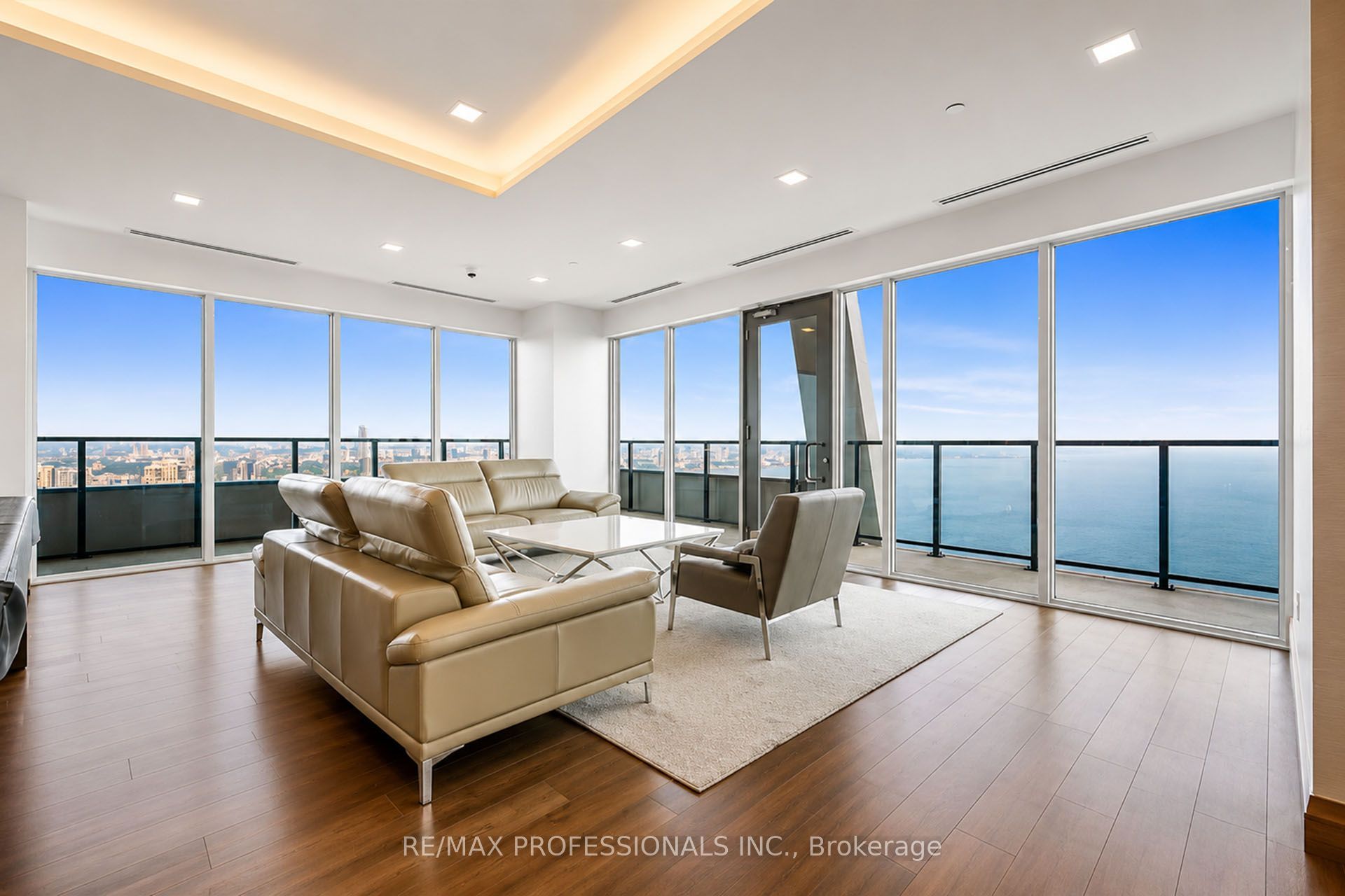 20 Shore Breeze Drive 1107 Property Photo 44