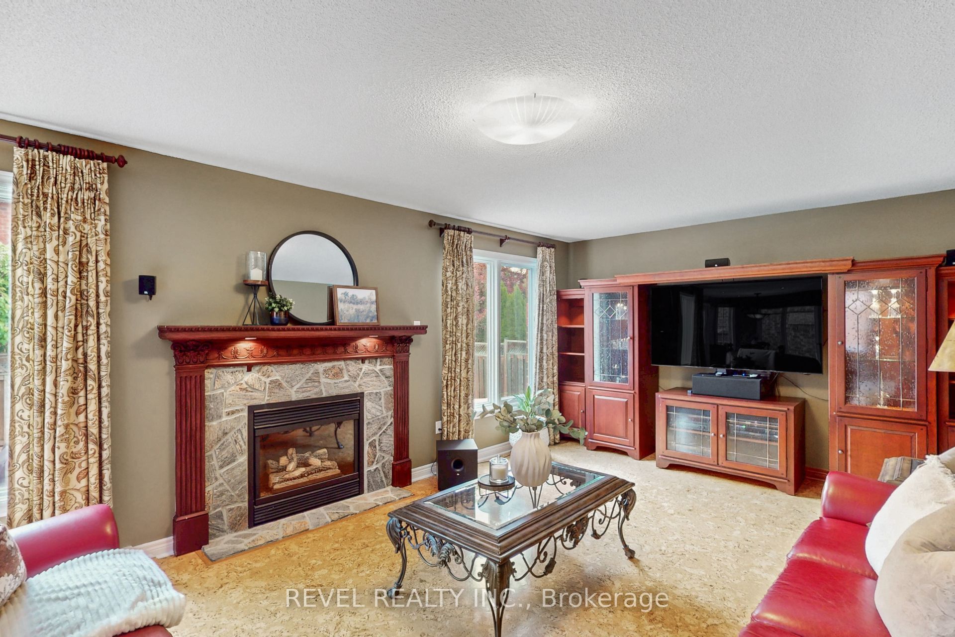 6872 Round Leaf Court Property Photo 13