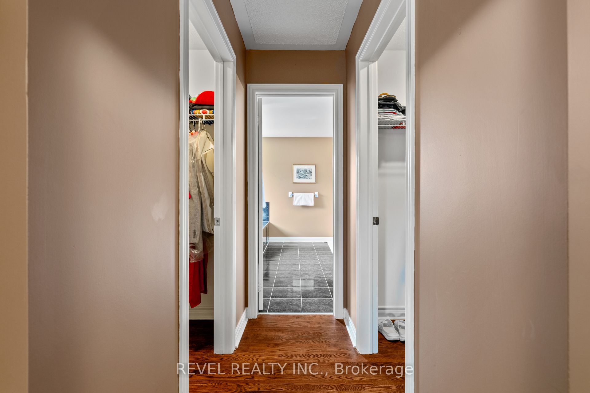 6872 Round Leaf Court Property Photo 23