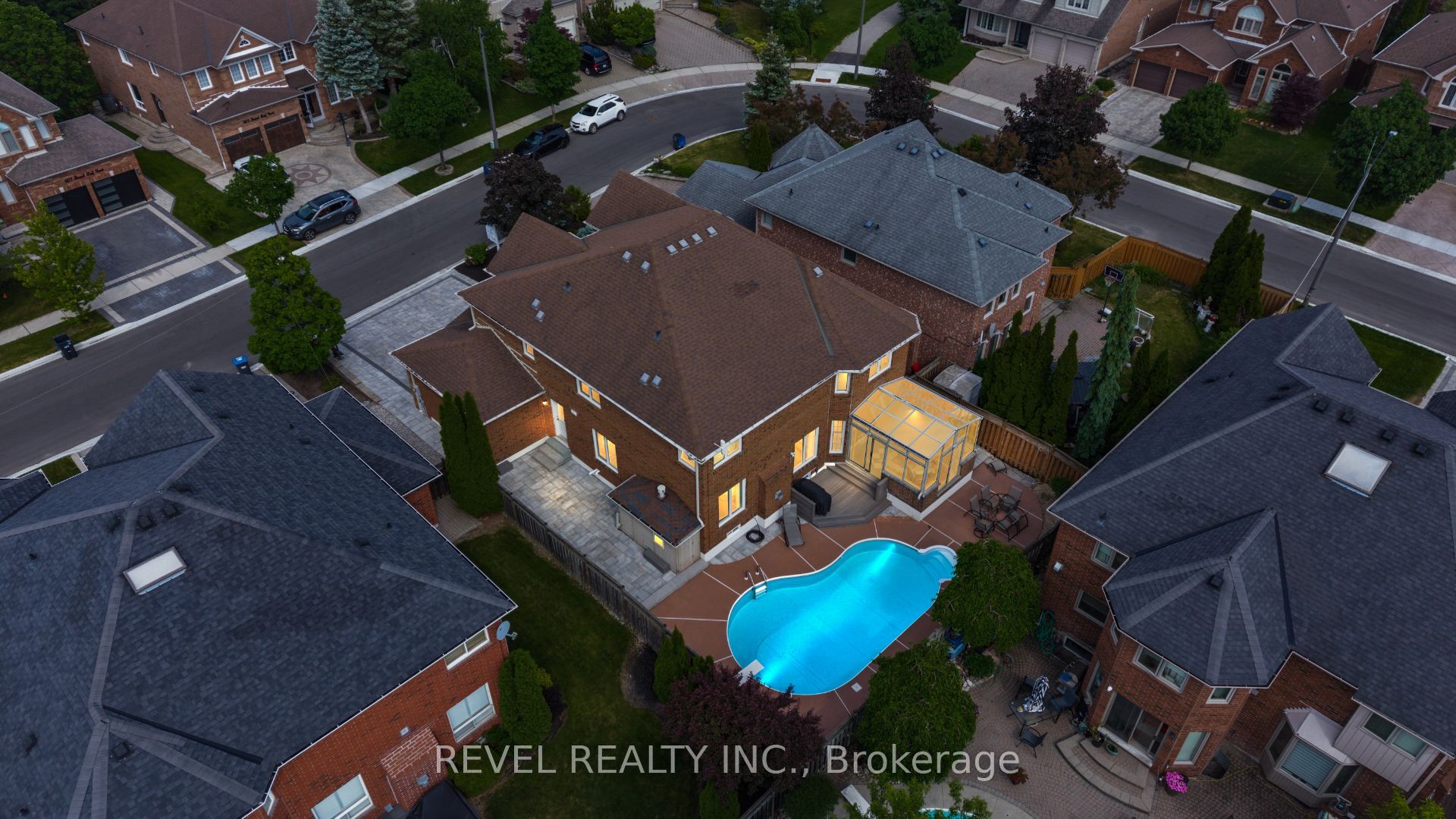 6872 Round Leaf Court Property Photo 44