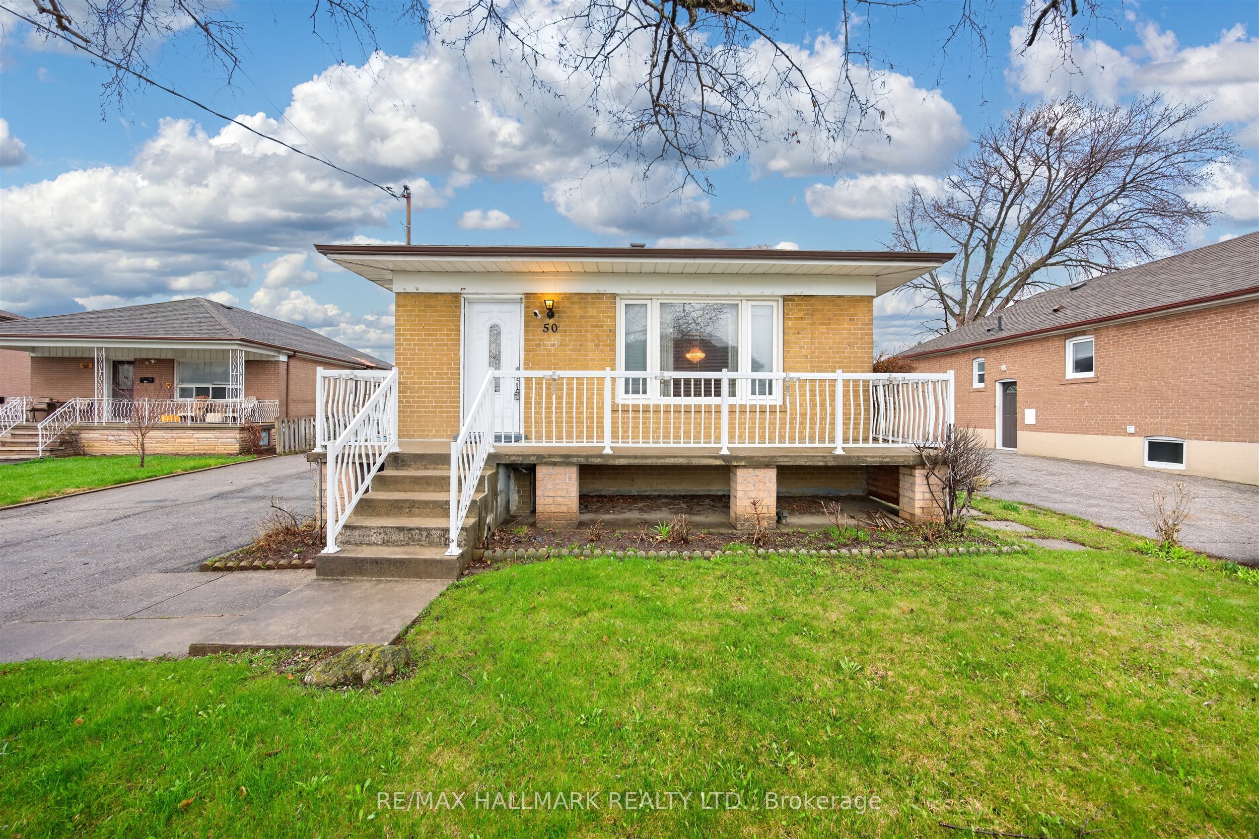 50 Dorking Crescent Property Photo 1
