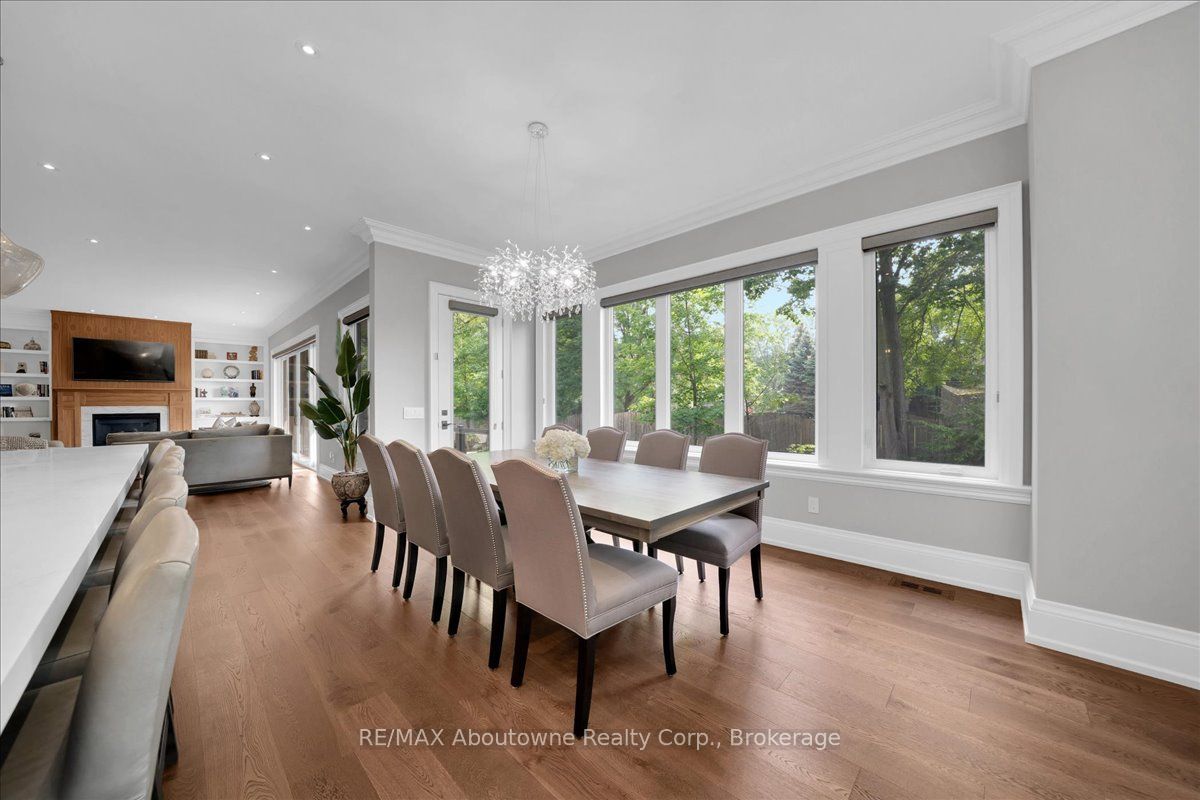456 Lakeshore Road W Property Photo 12