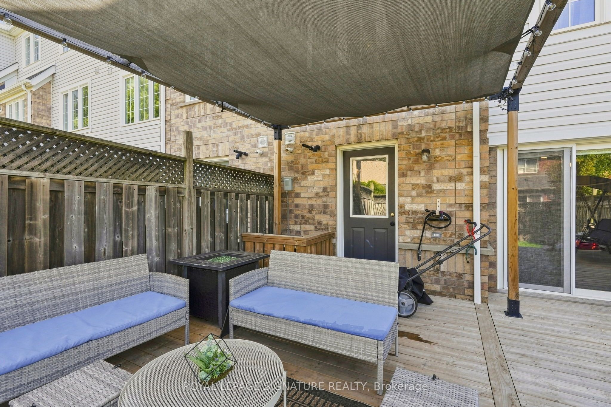 1185 Chapman Crescent Property Photo 23