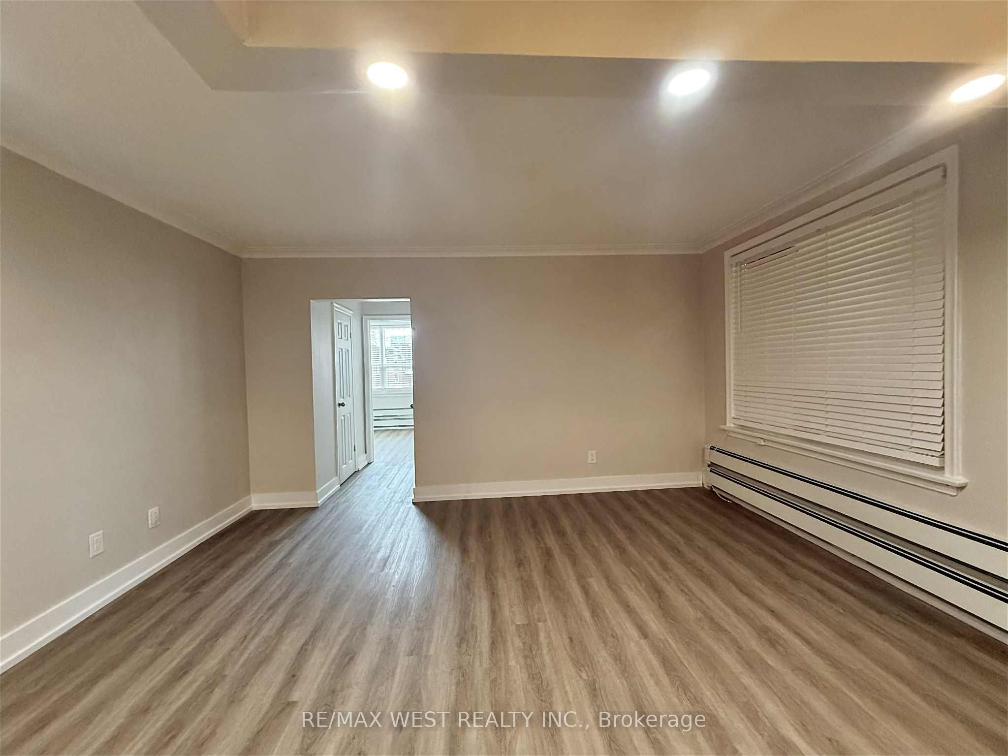 402 Royal York Road 2 Property Photo 3