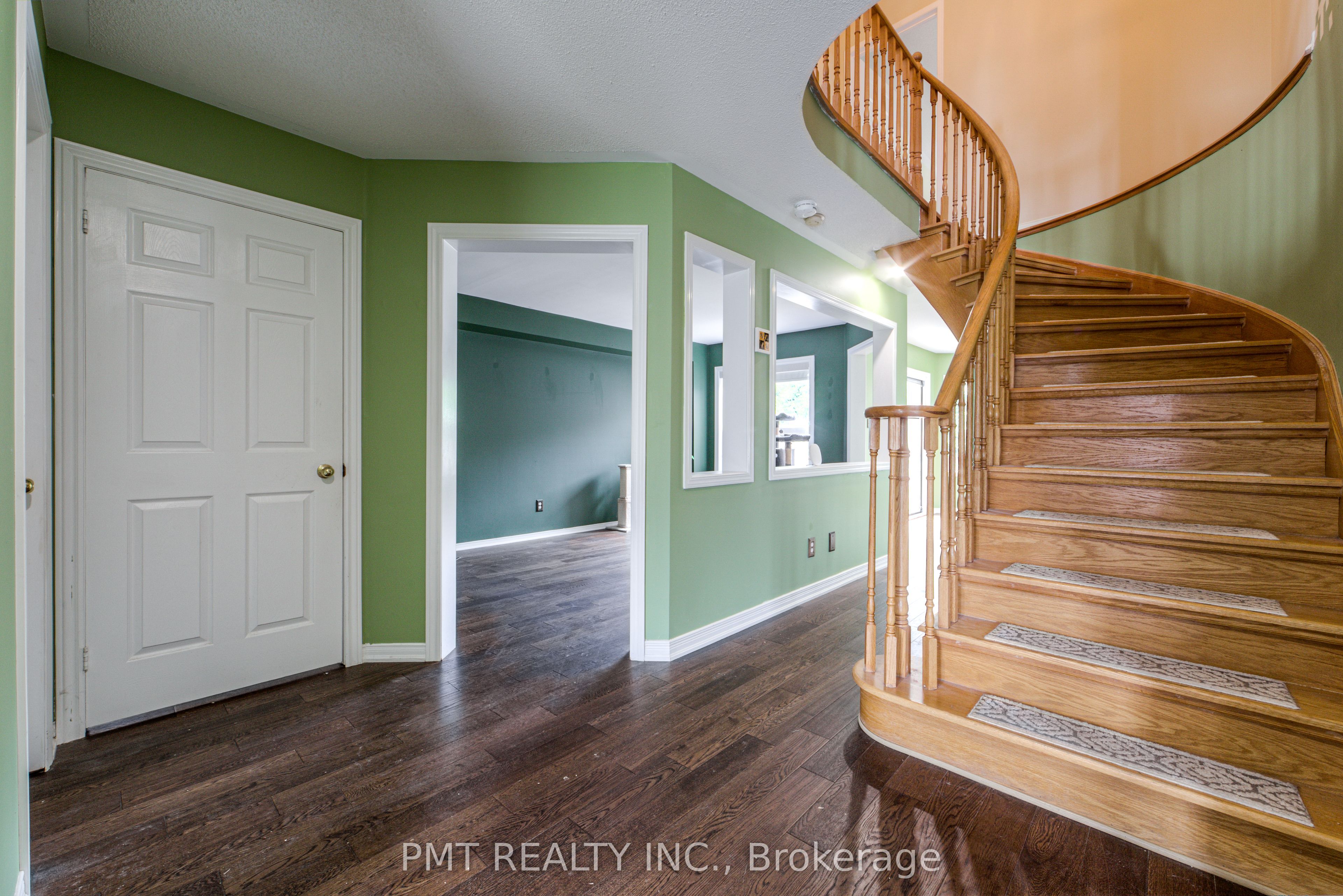6364 Alderwood Trail Property Photo 4