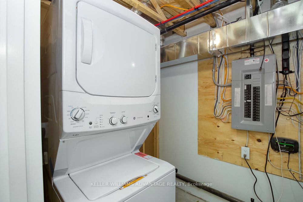 325 Perth Avenue Lower Property Photo 9