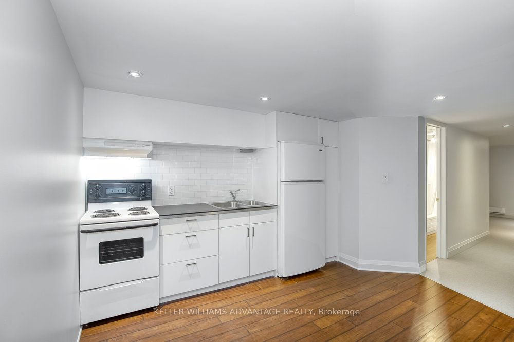 325 Perth Avenue Lower Property Photo 10