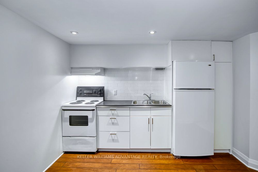 325 Perth Avenue Lower Property Photo 11