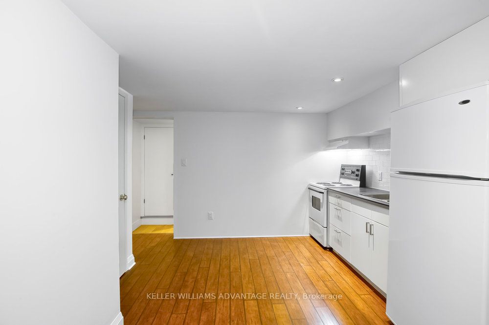 325 Perth Avenue Lower Property Photo 13