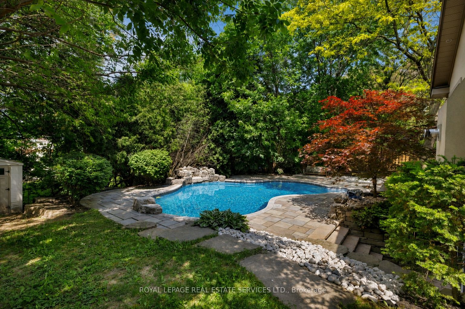 1387 Willowdown Road Property Photo 2