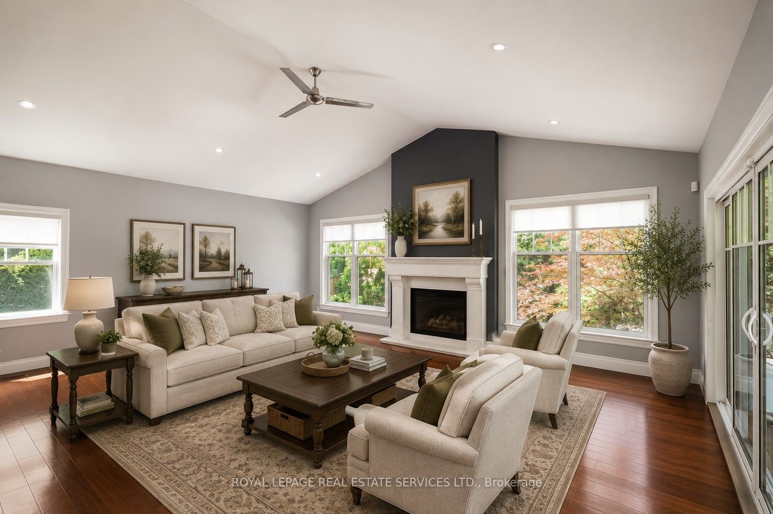 1387 Willowdown Road Property Photo 3