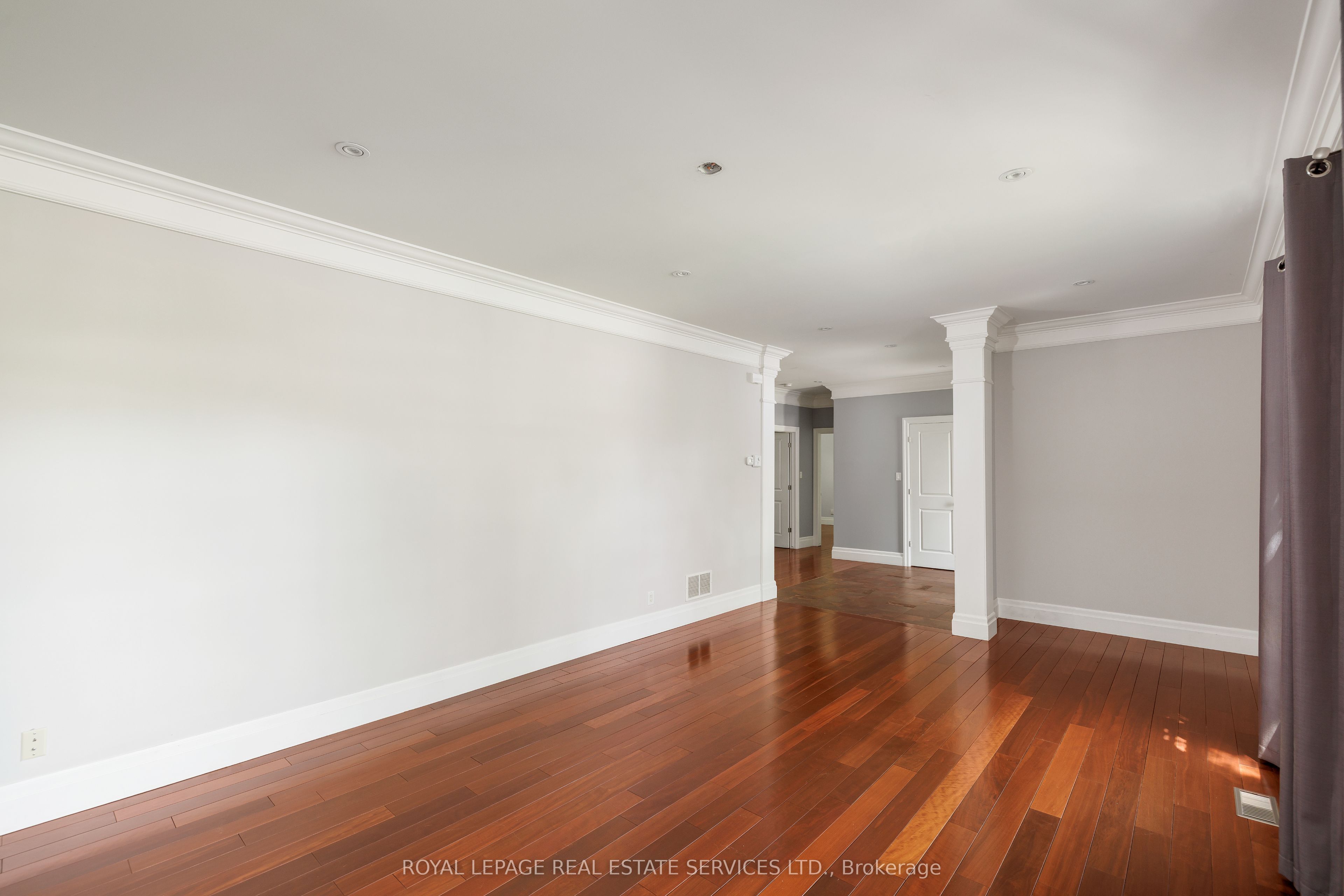 1387 Willowdown Road Property Photo 9
