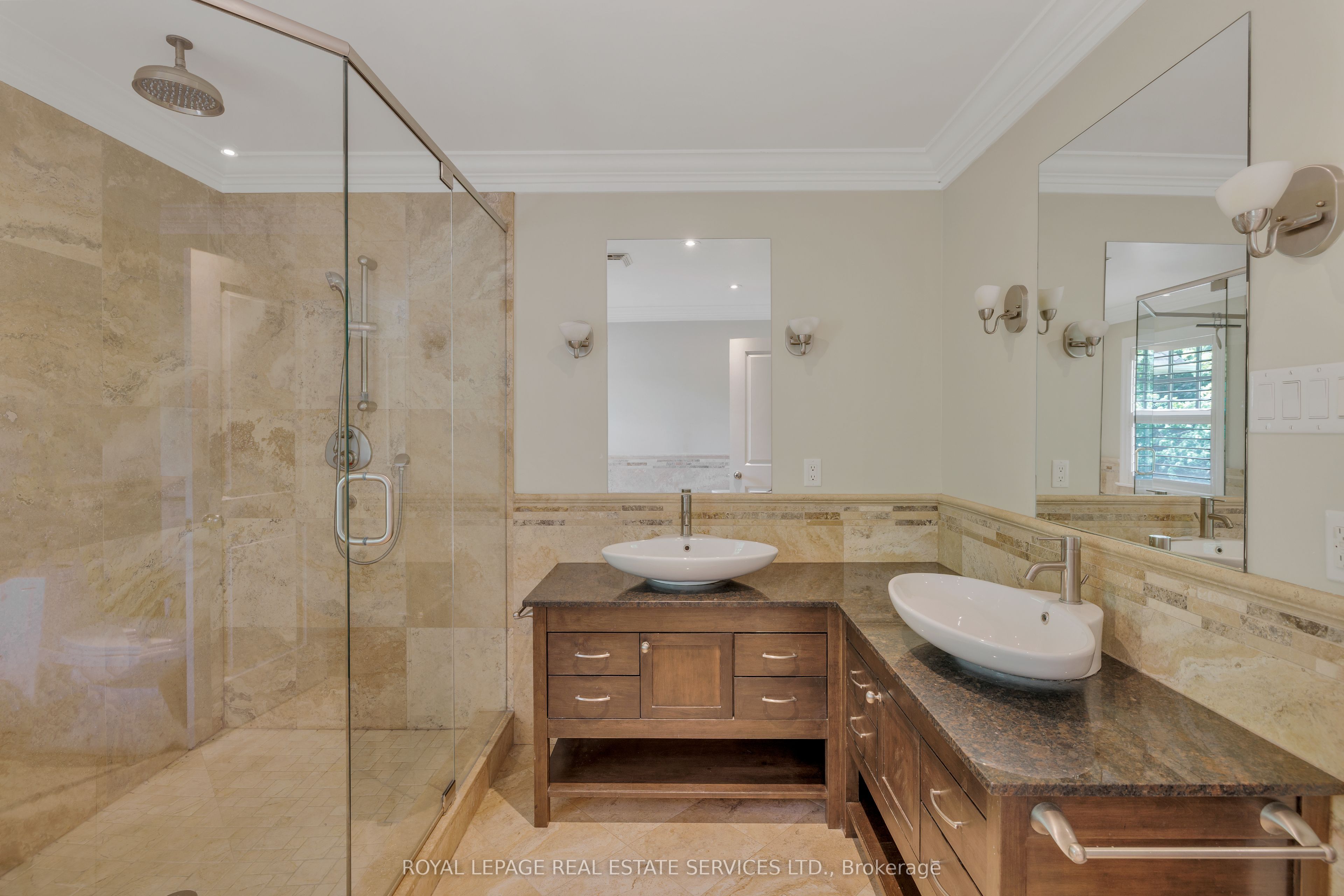 1387 Willowdown Road Property Photo 24