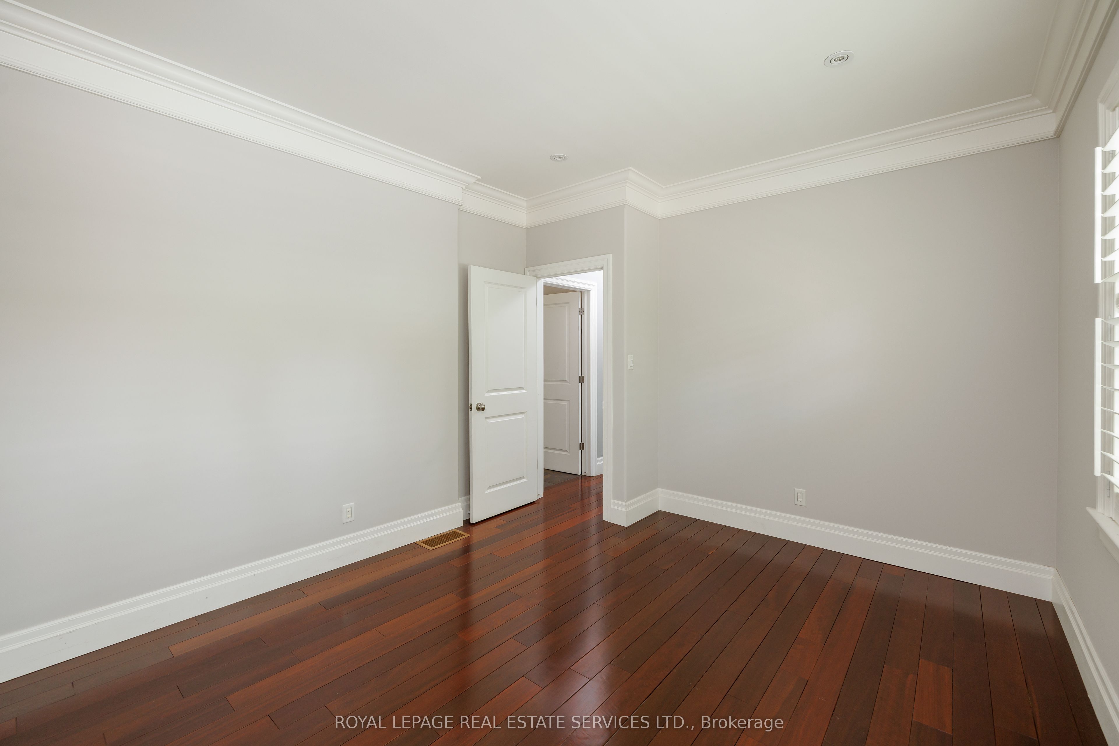 1387 Willowdown Road Property Photo 28