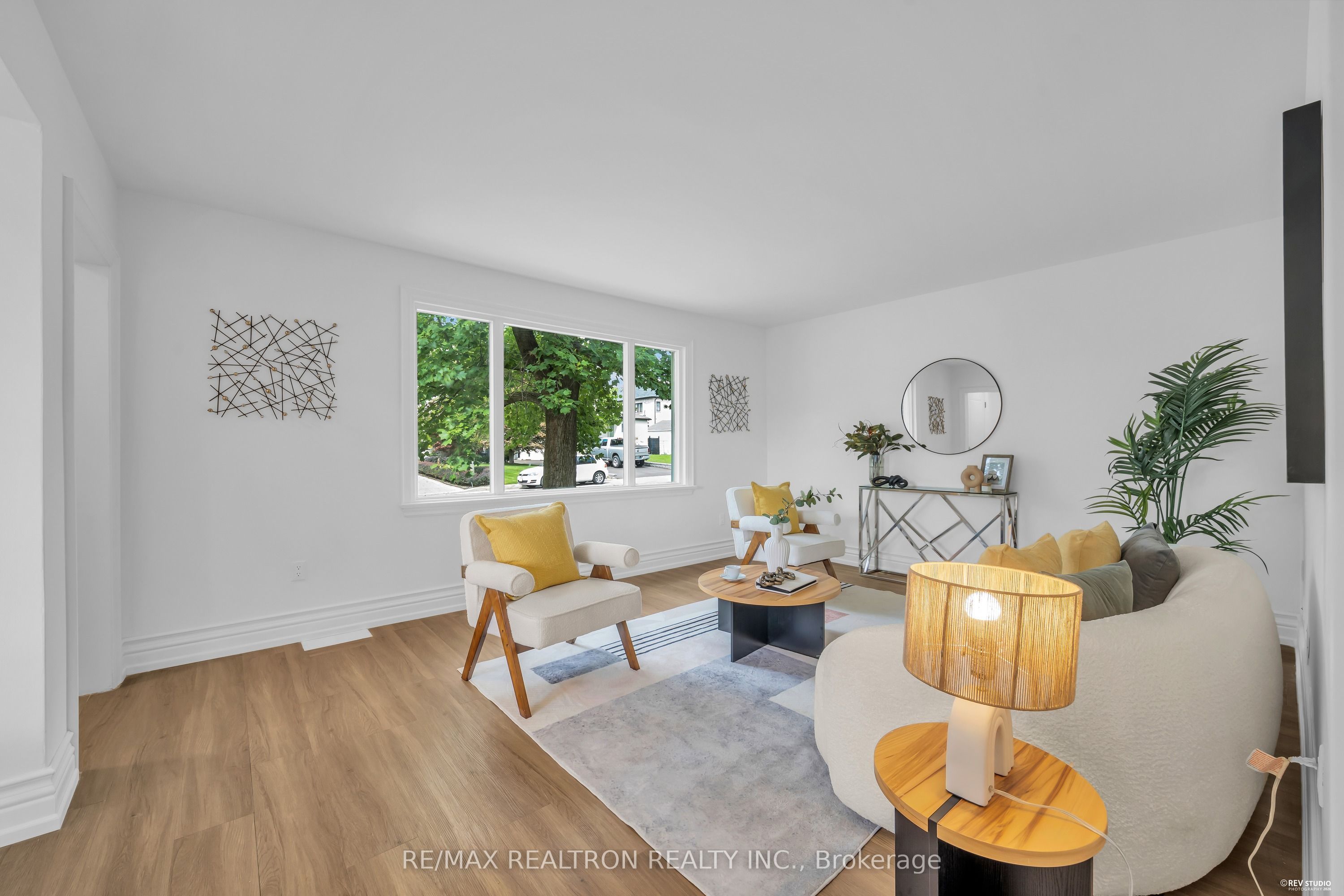 11 Harrow Drive Property Photo 6