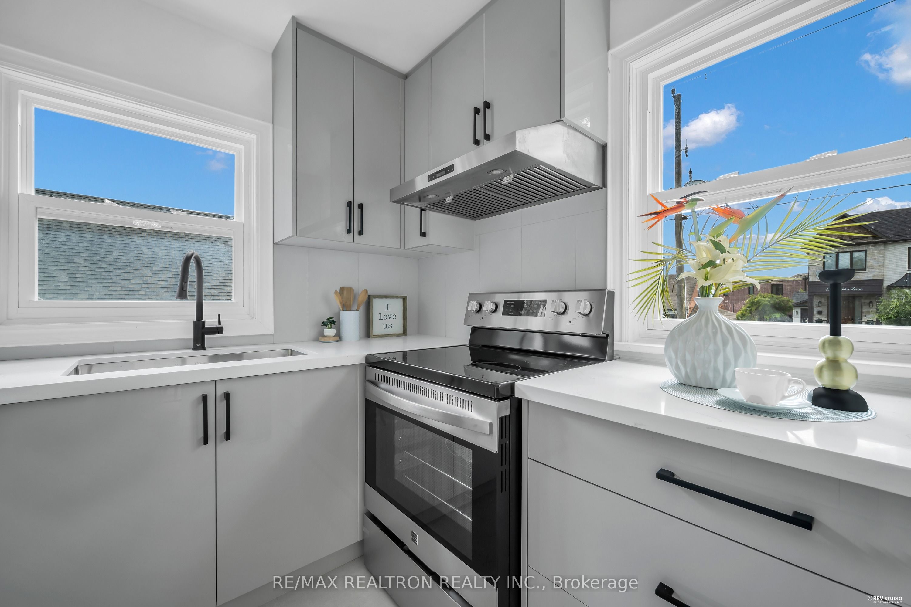 11 Harrow Drive Property Photo 14