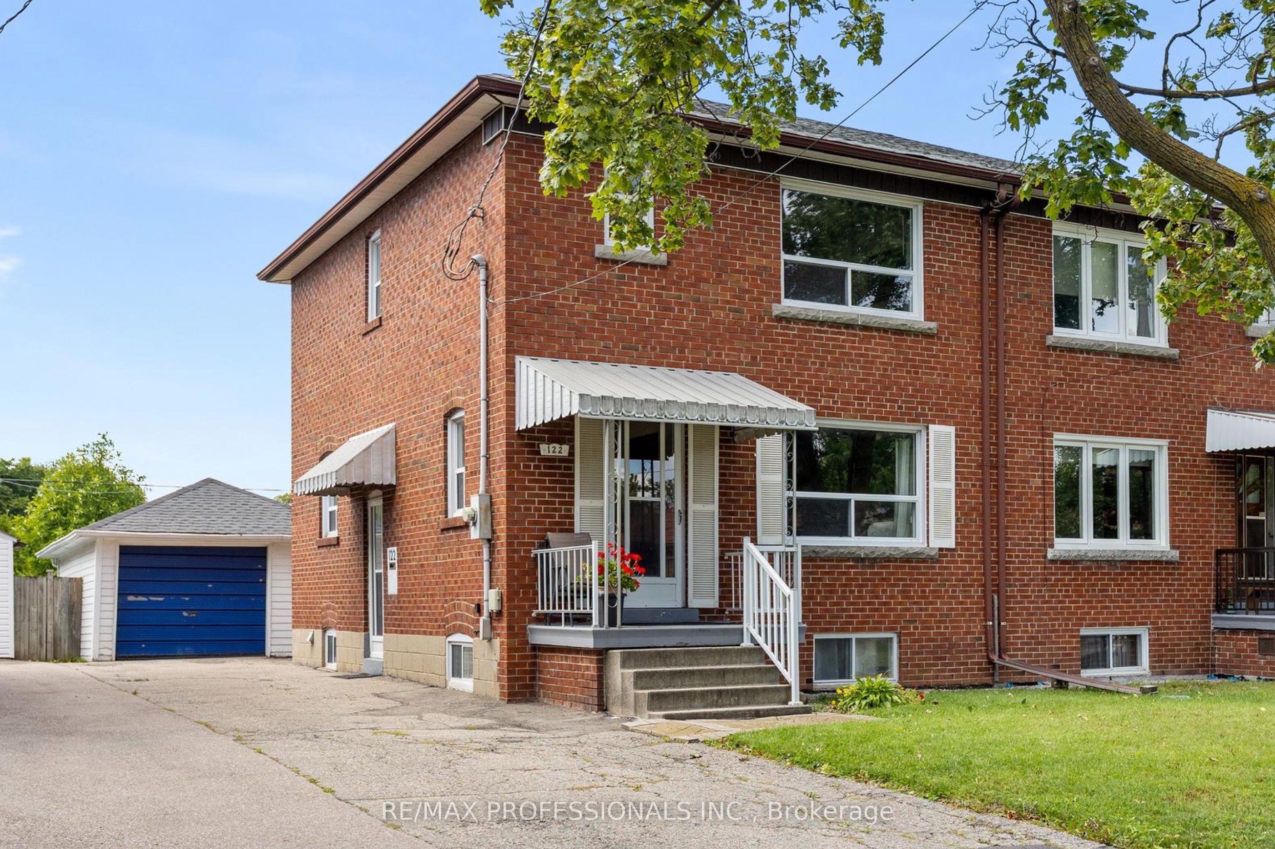 122 Treeview Drive