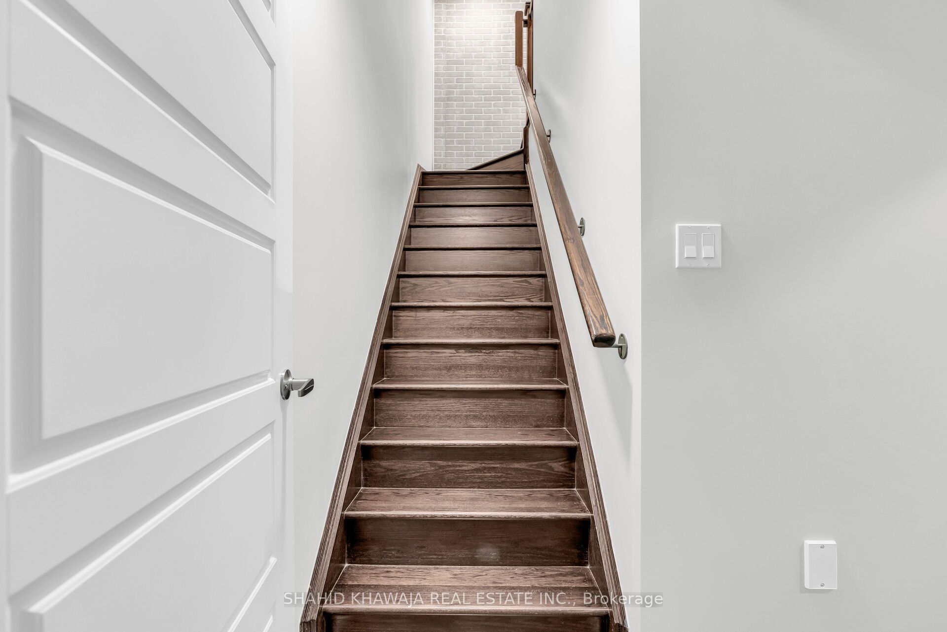 1000 Asleton Boulevard 87 Property Photo 8