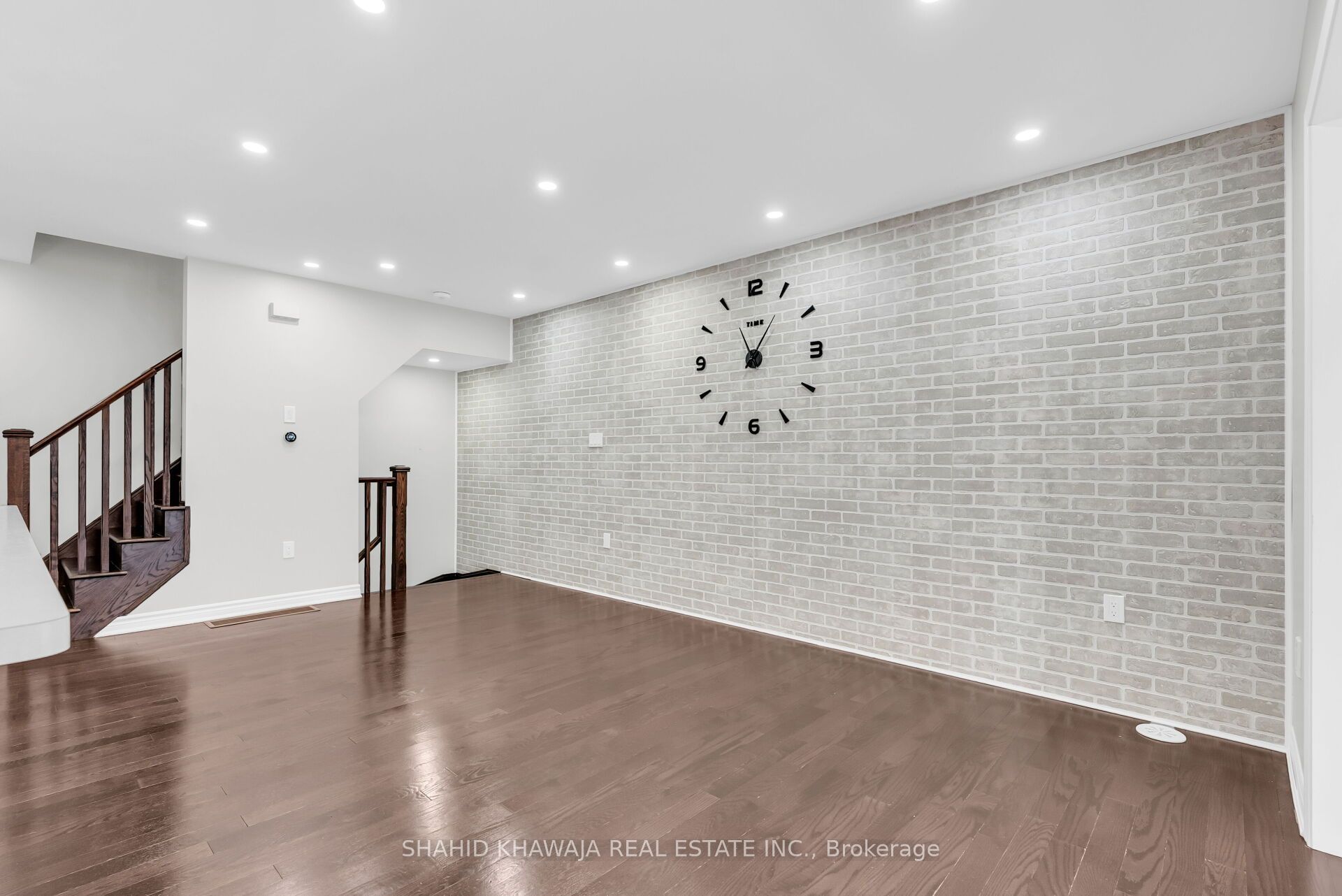 1000 Asleton Boulevard 87 Property Photo 12
