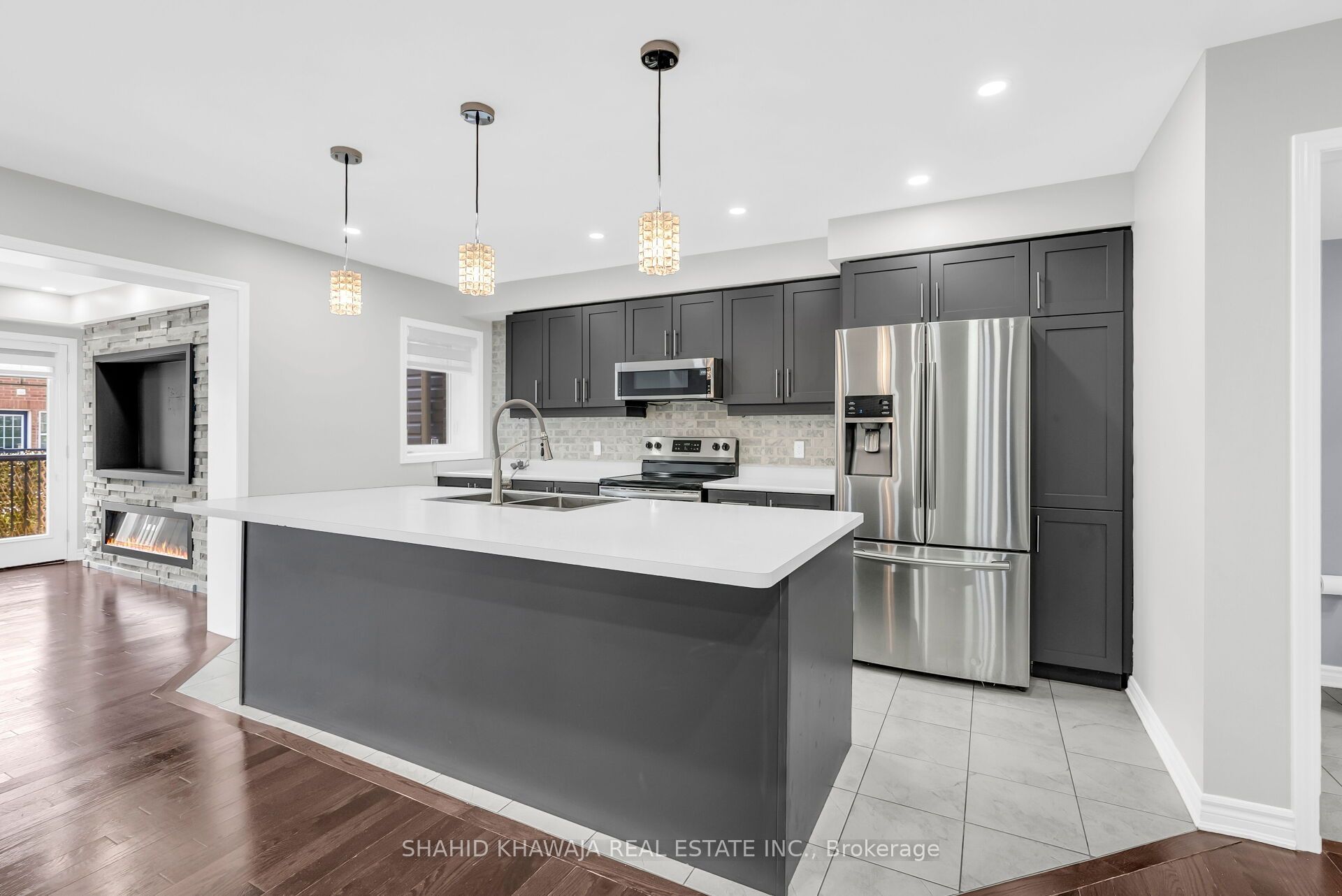 1000 Asleton Boulevard 87 Property Photo 19