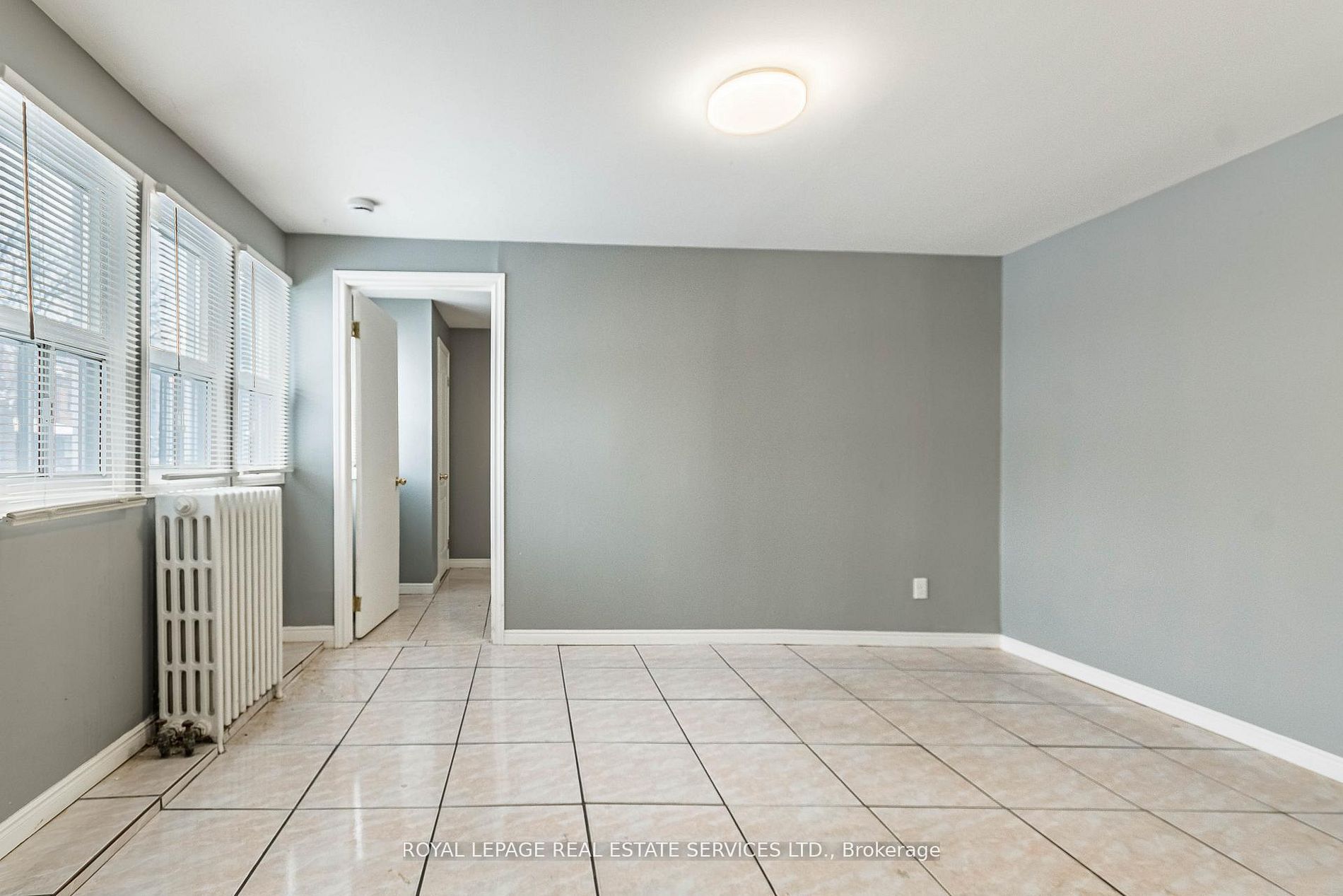 1160 Dufferin Street Property Photo 16