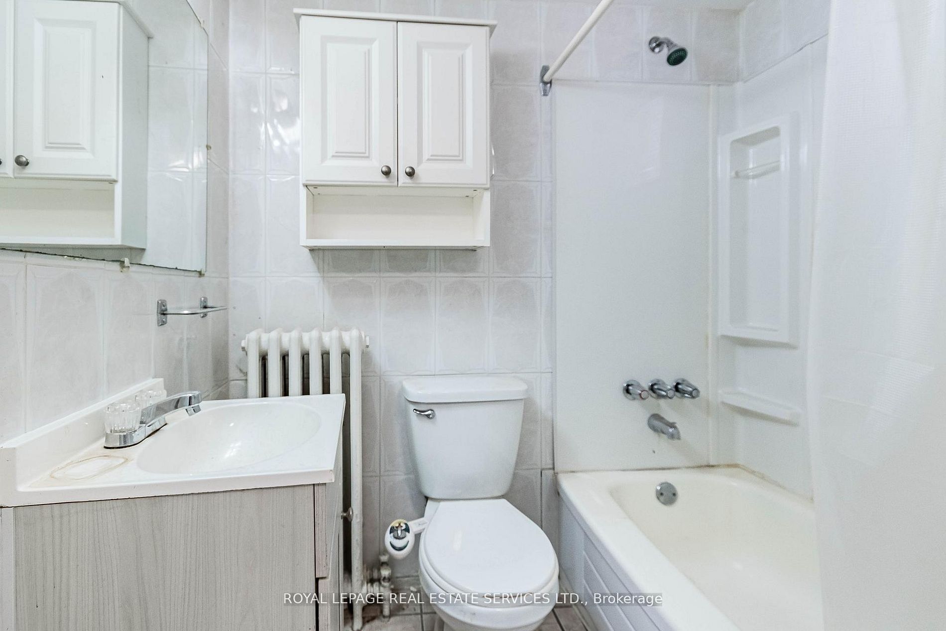 1160 Dufferin Street Property Photo 18