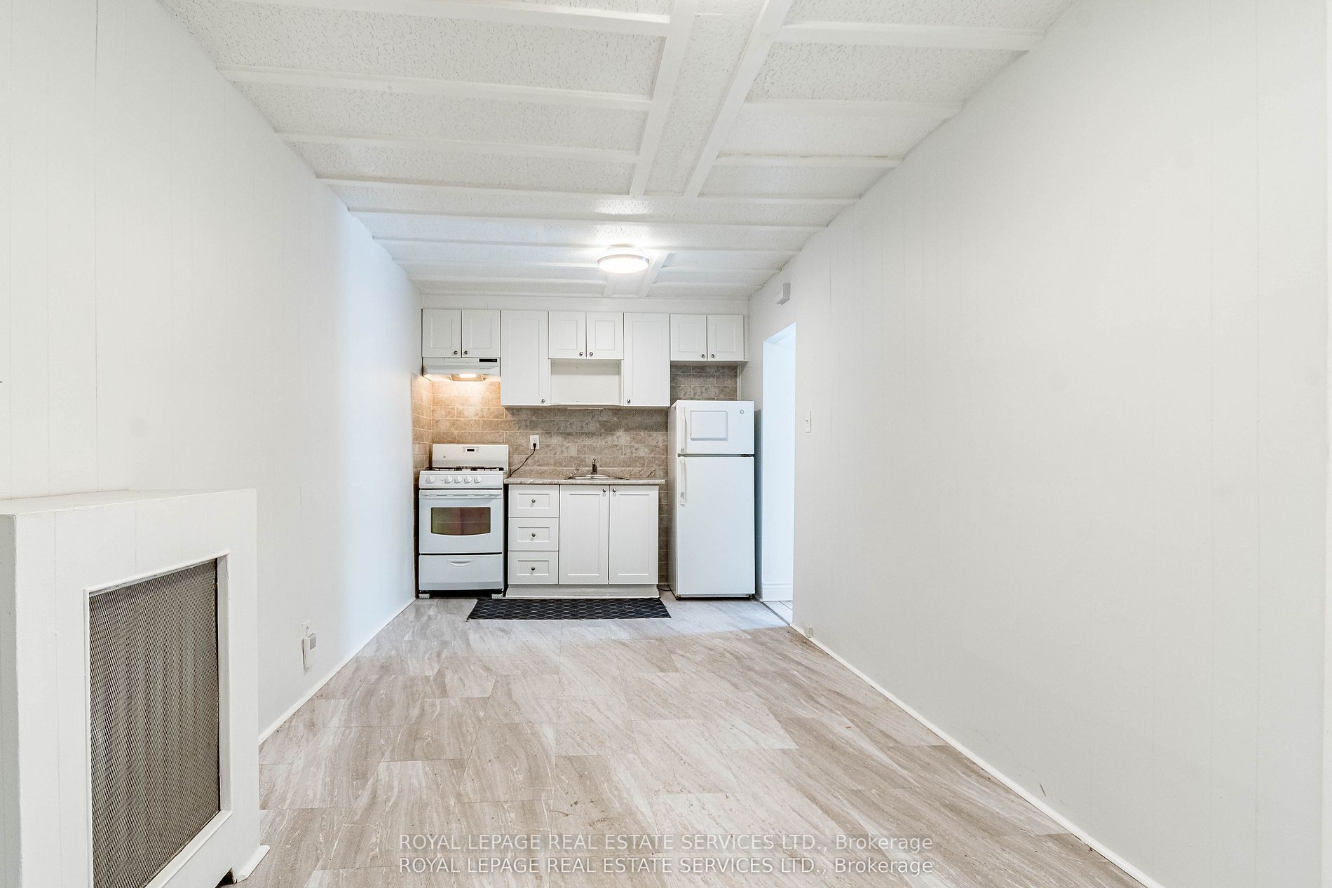1160 Dufferin Street Property Photo 19
