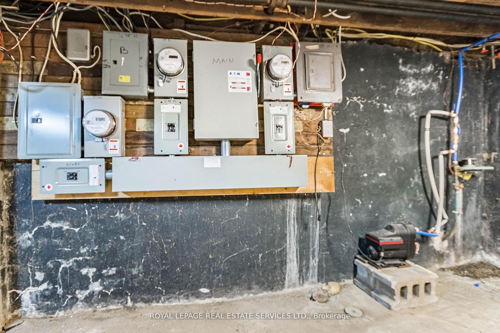 1160 Dufferin Street Property Photo 22