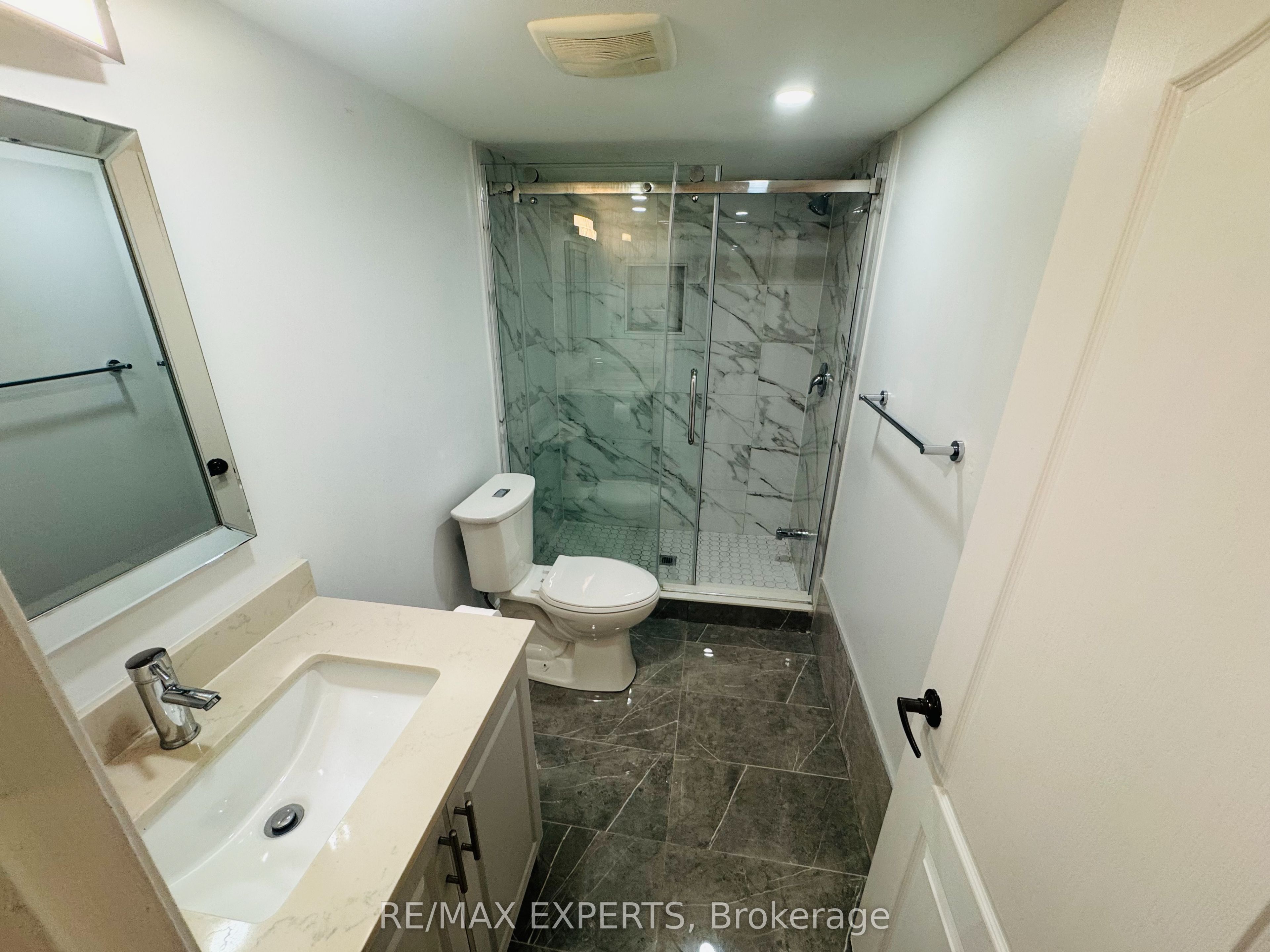 117 Baffin Crescent 2 Property Photo 7