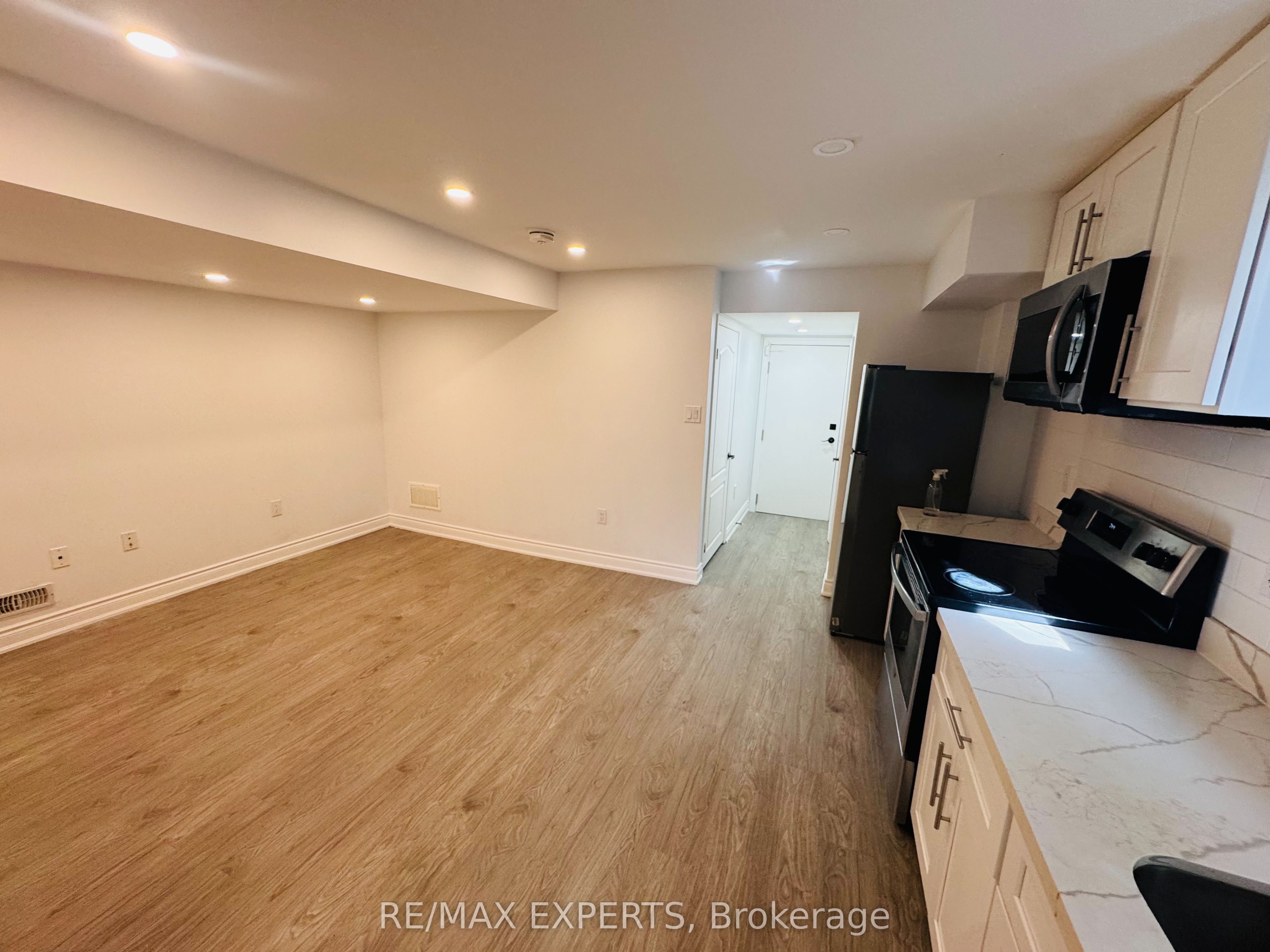 117 Baffin Crescent 2 Property Photo 10