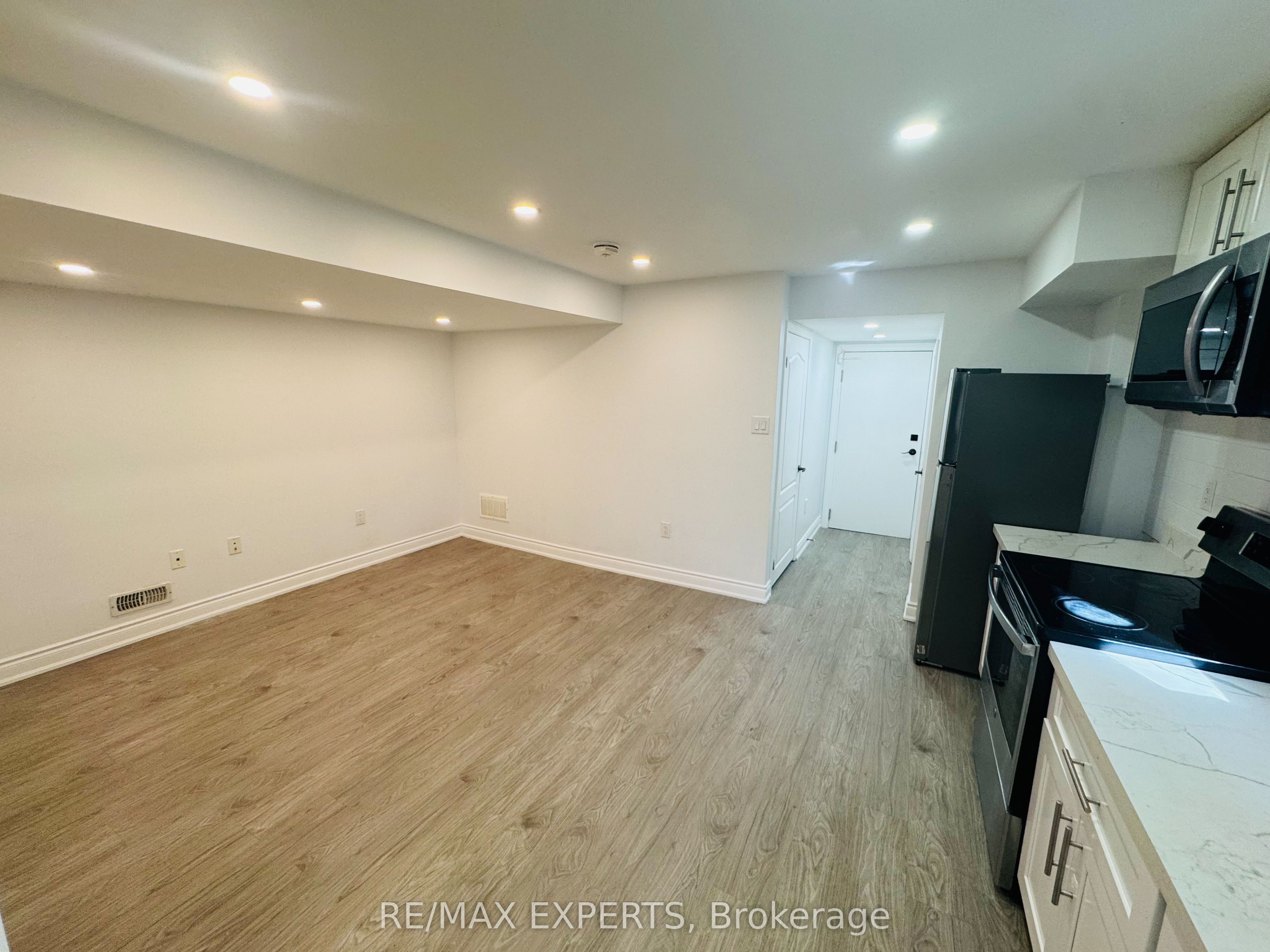 117 Baffin Crescent 2 Property Photo 11