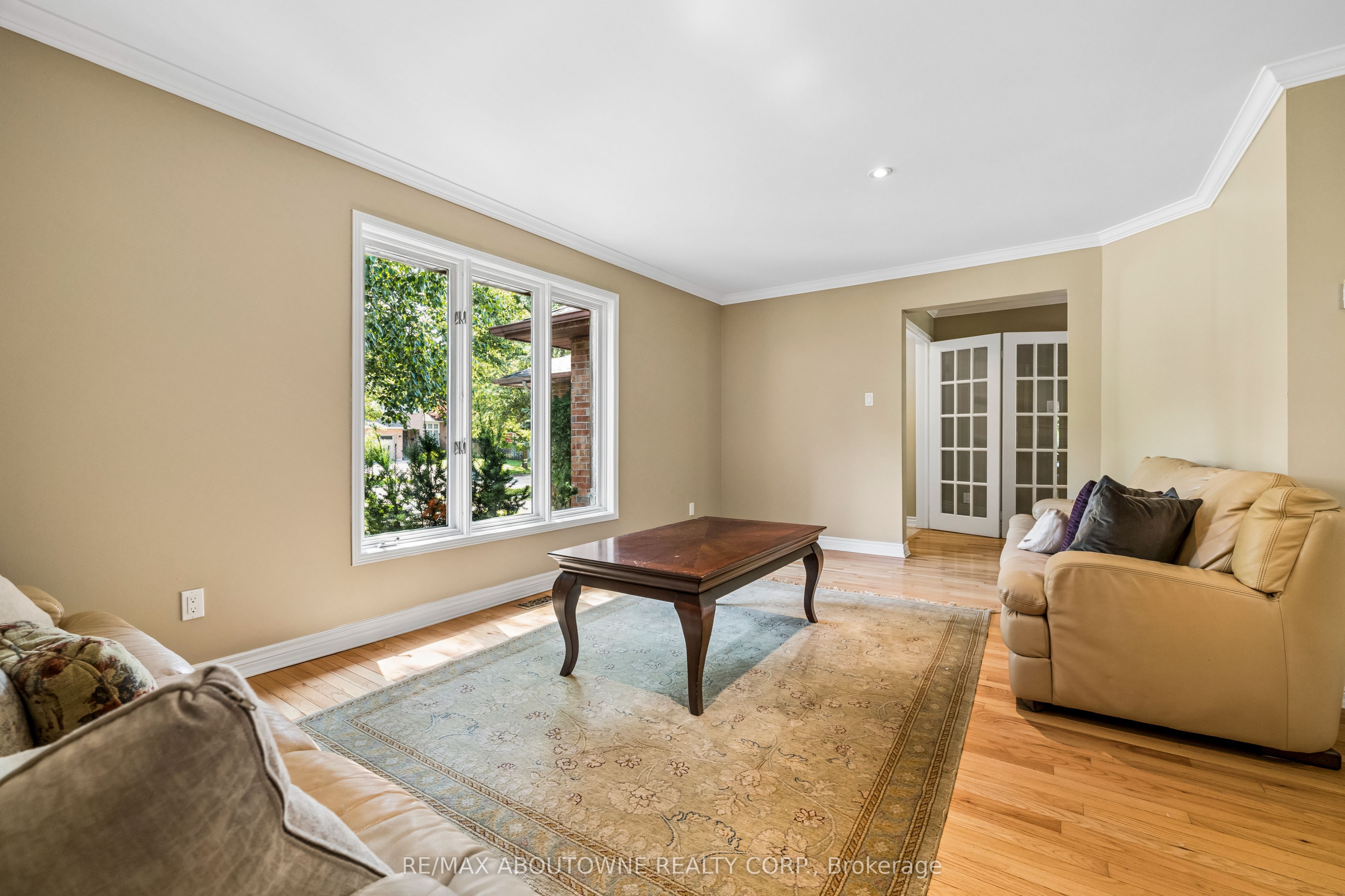 2285 Dunedin Road Property Photo 10