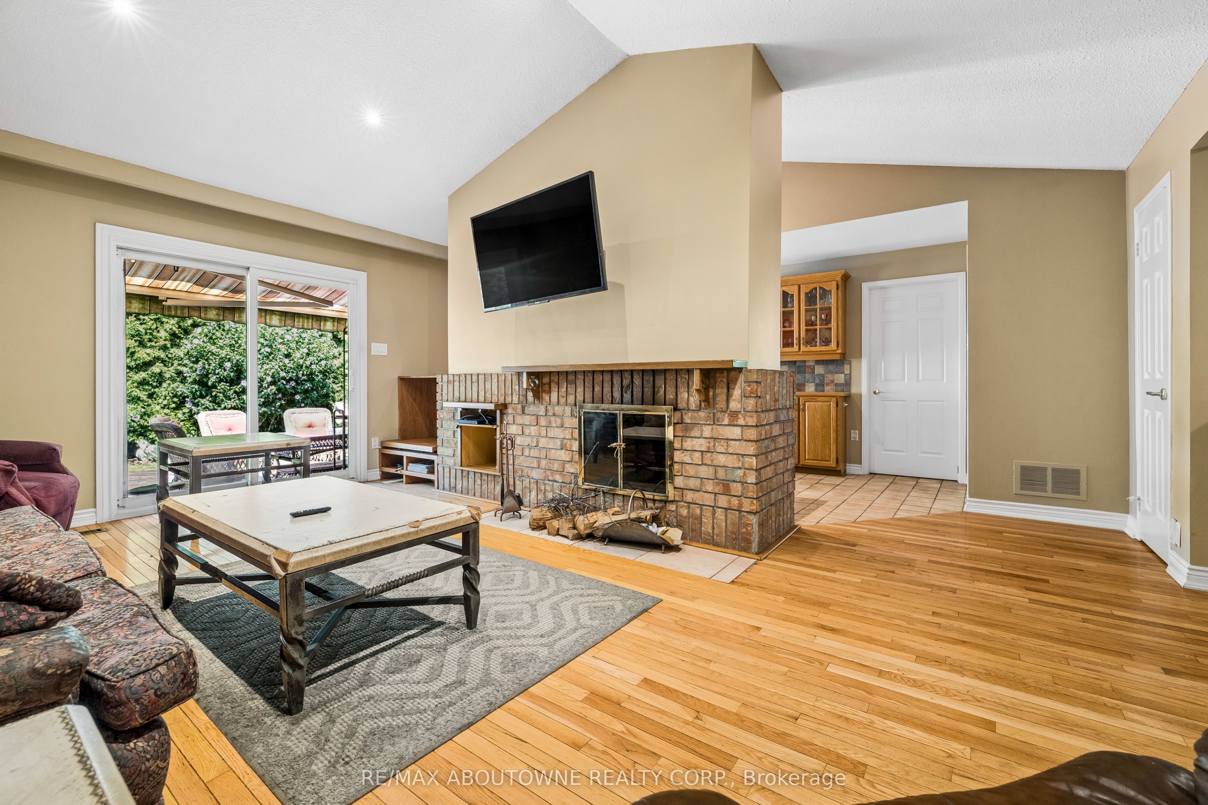 2285 Dunedin Road Property Photo 20