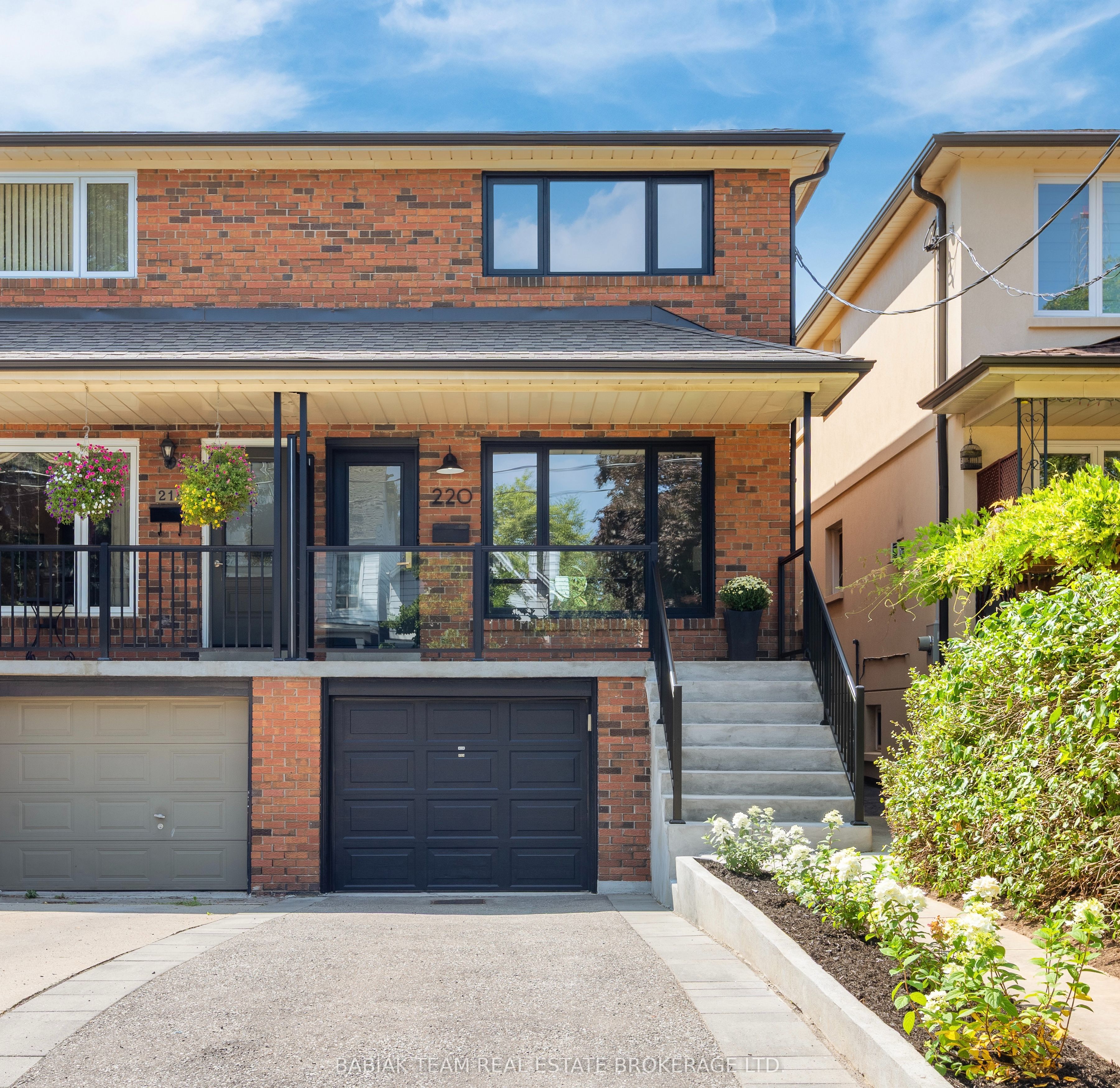 220 Medland Street