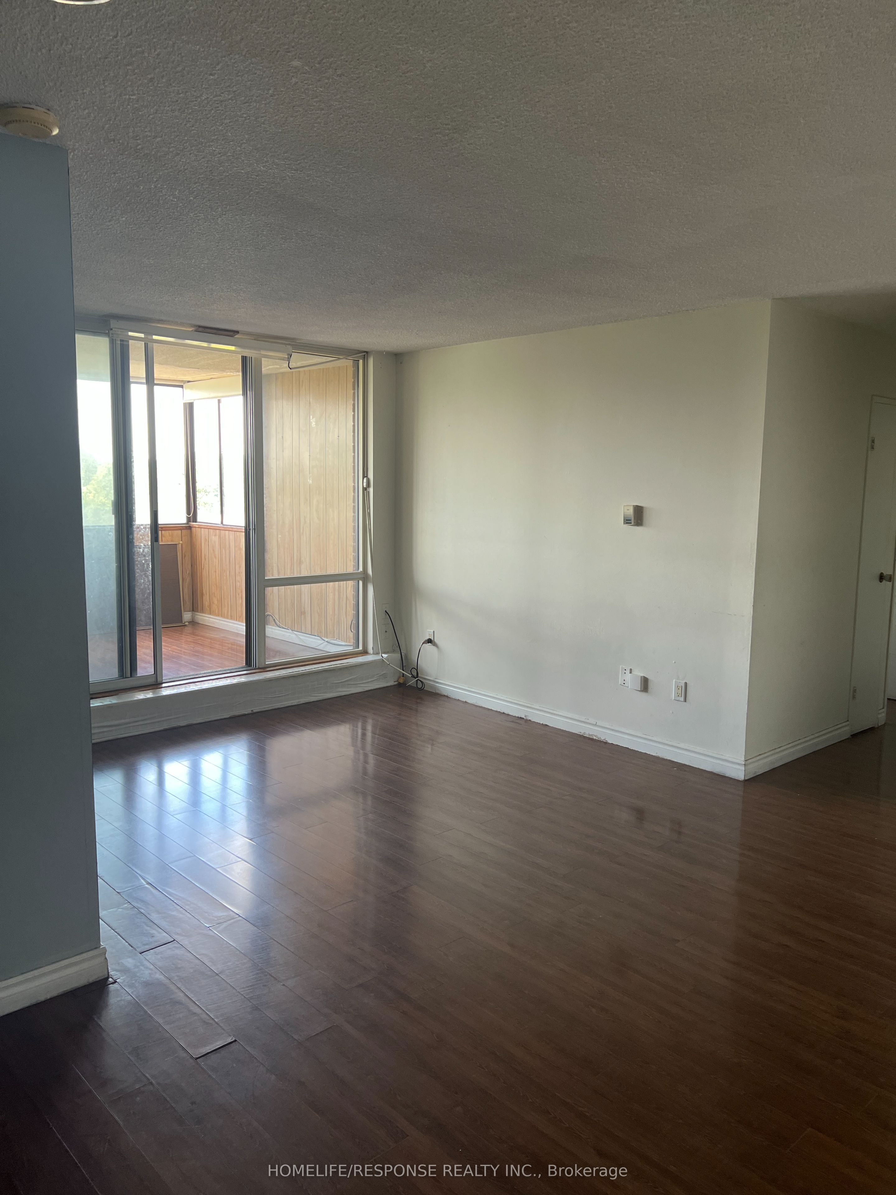 1625 Bloor Street 715 Property Photo 6