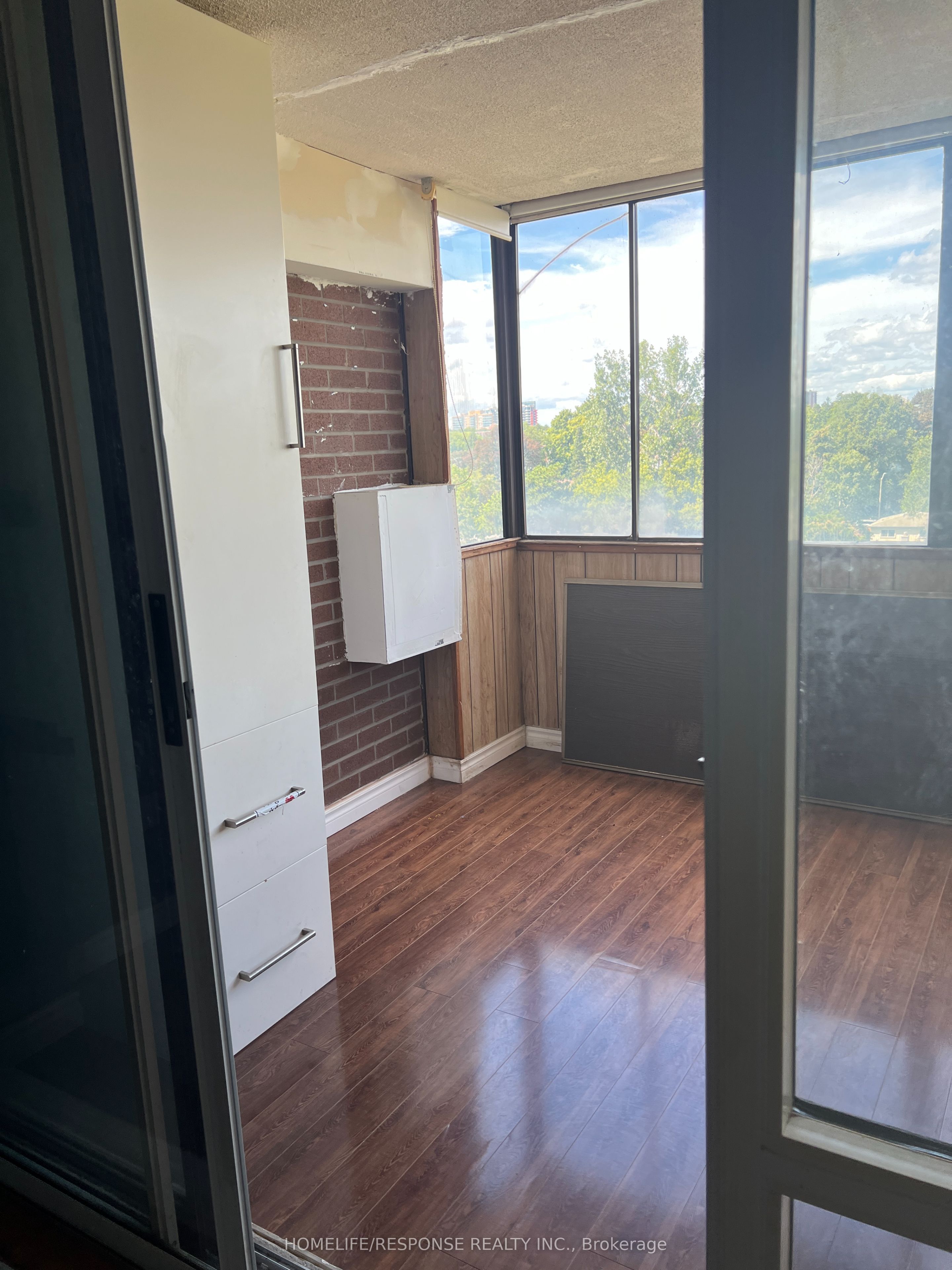 1625 Bloor Street 715 Property Photo 9