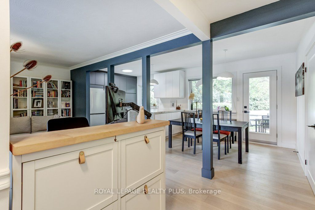 5322 Windermere Drive Property Photo 5