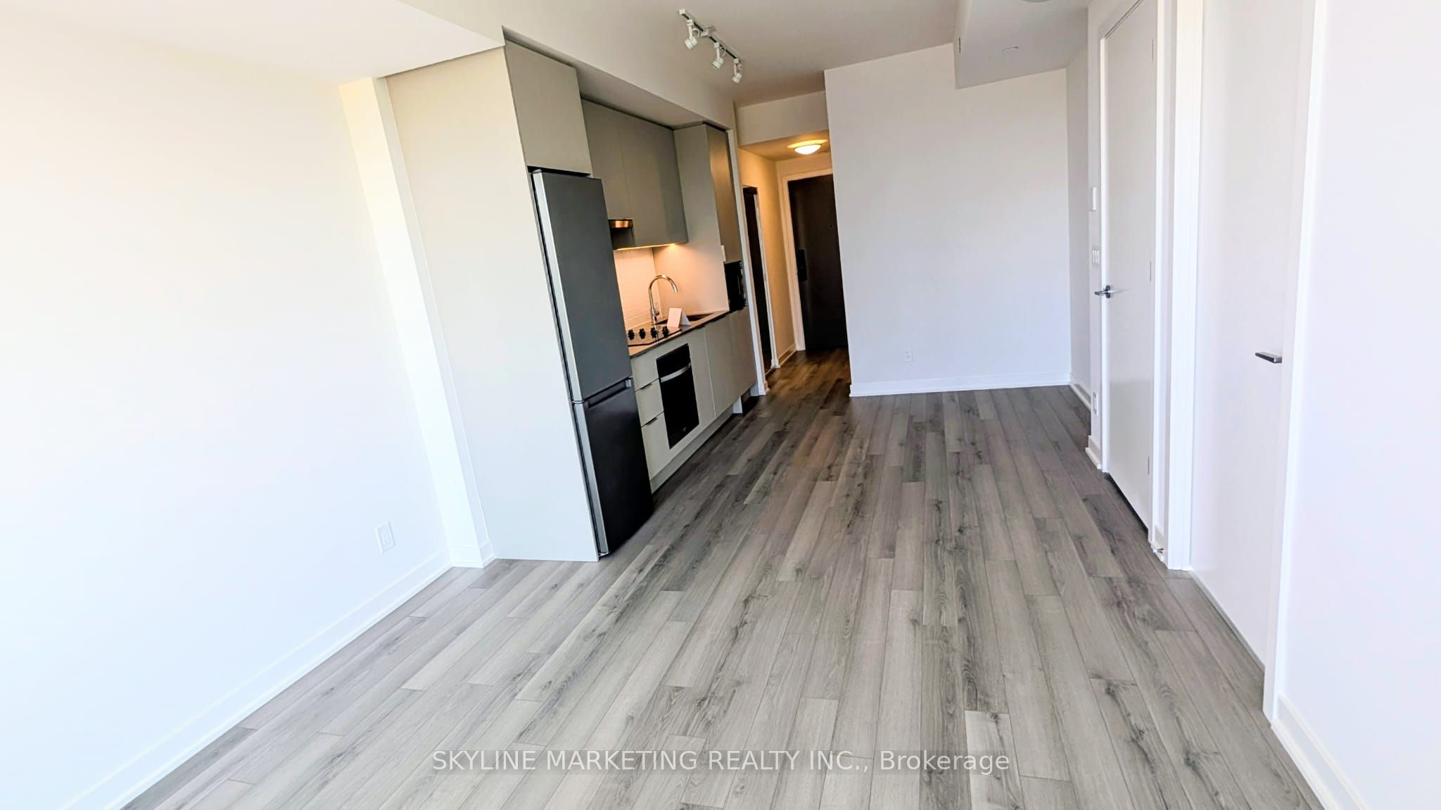 3079 Trafalgar Road 1504 Property Photo 6
