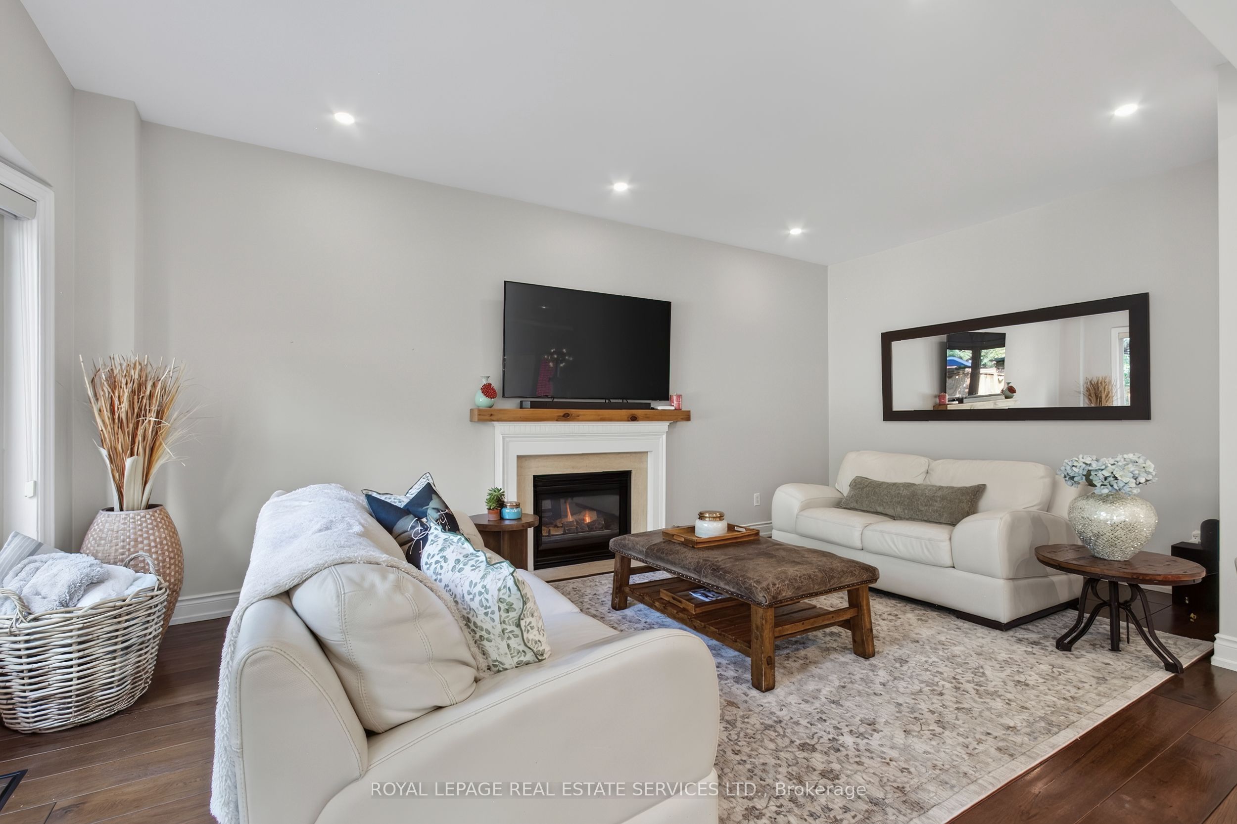 2329 Glenfield Road Property Photo 13