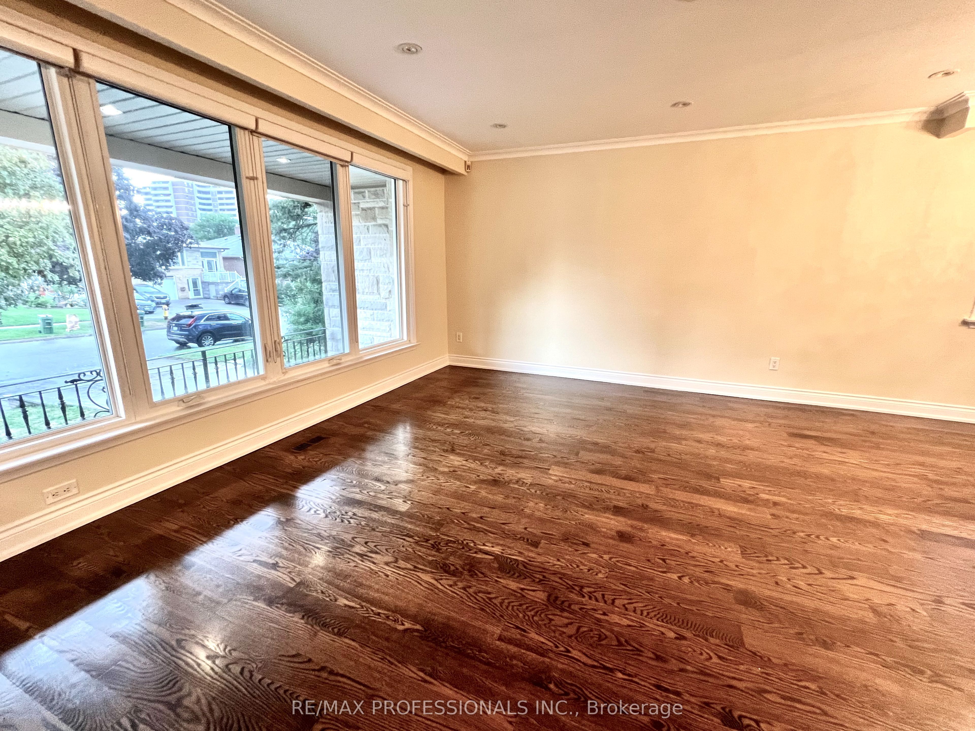 30 Lemonwood Drive Property Photo 8