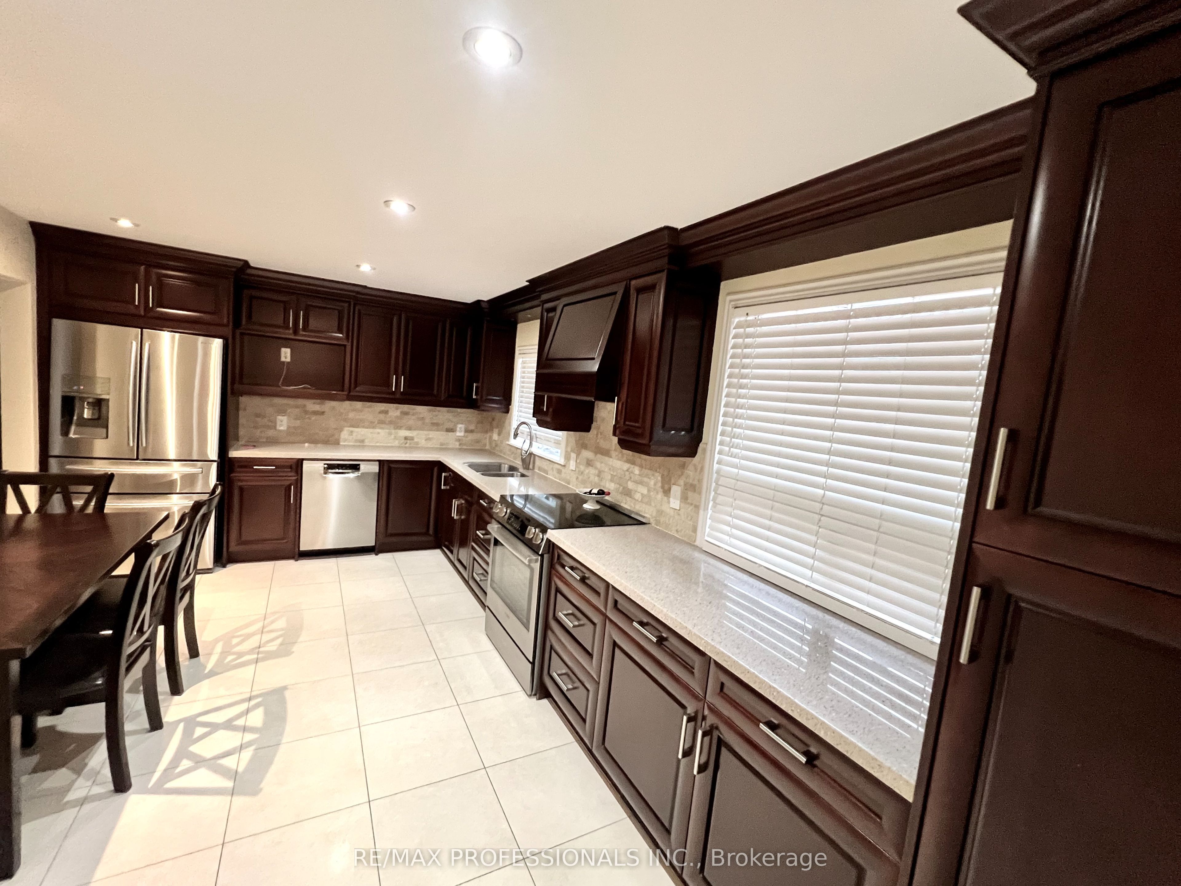 30 Lemonwood Drive Property Photo 10