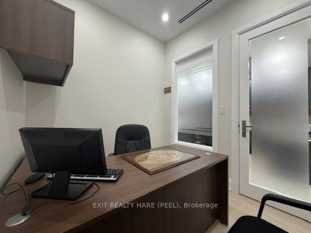 6191 Mayfield Road 64-1 Property Photo 6