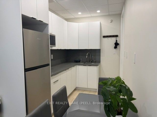 6191 Mayfield Road 64-1 Property Photo 8