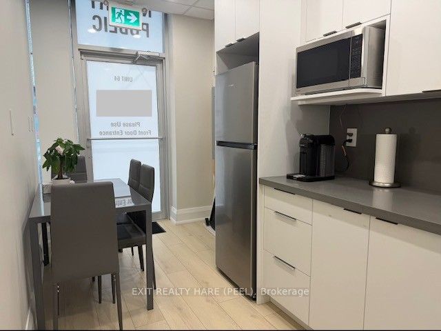 6191 Mayfield Road 64-1 Property Photo 11