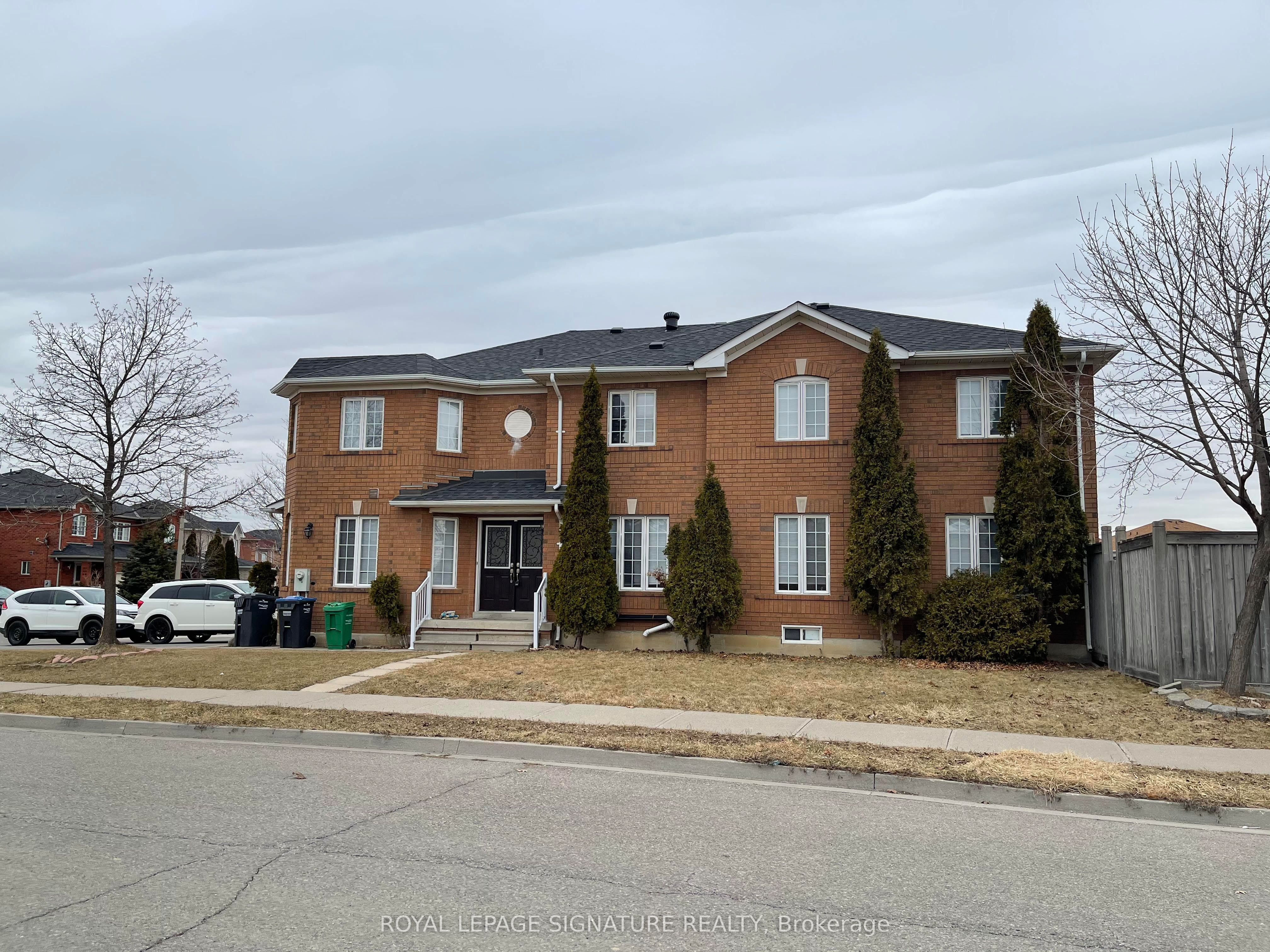 37 Whiteface Crescent Property Photo 1