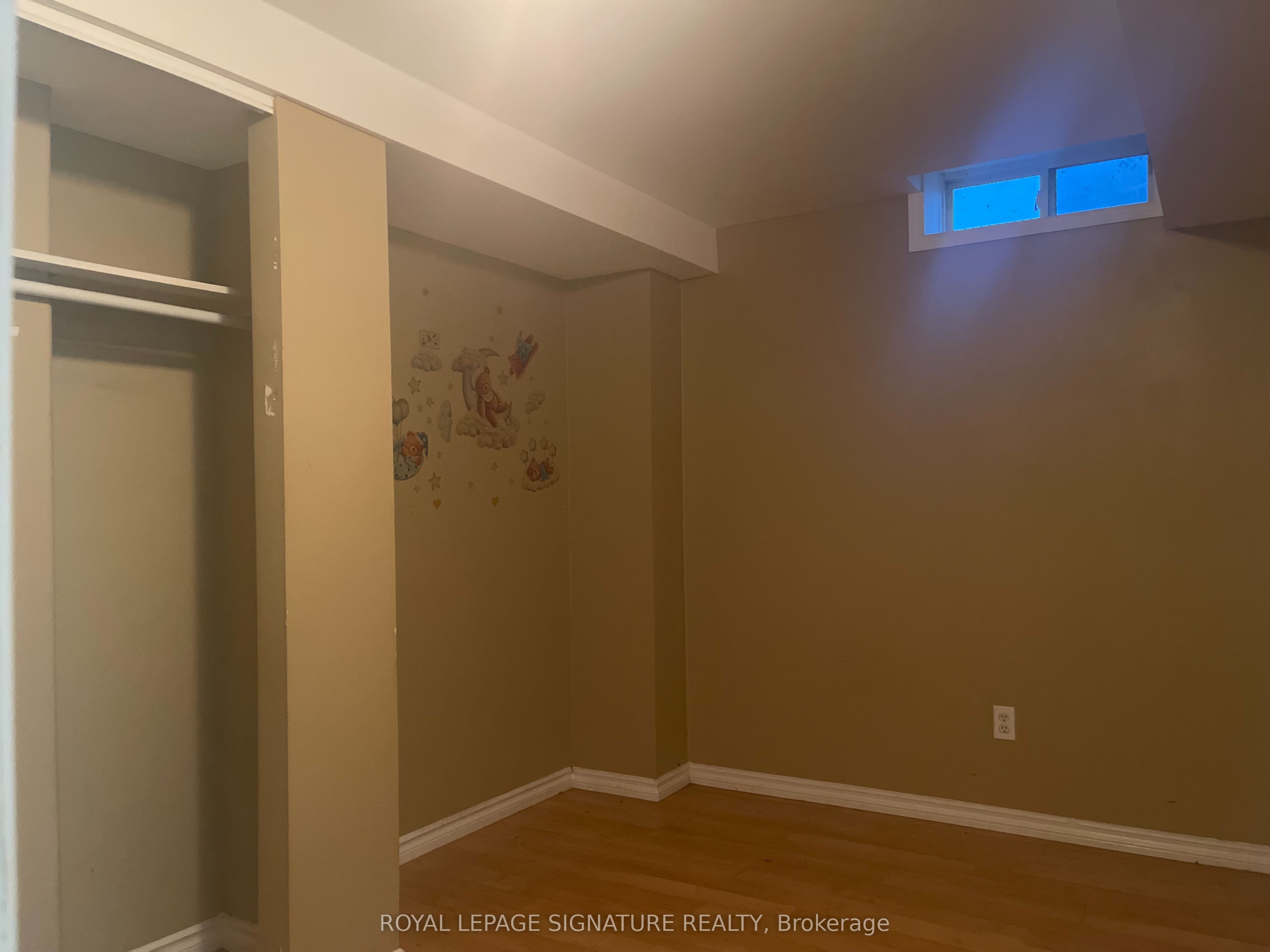 37 Whiteface Crescent Property Photo 7