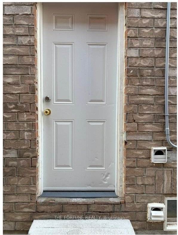 18 Saint Eugene Street Property Photo 4