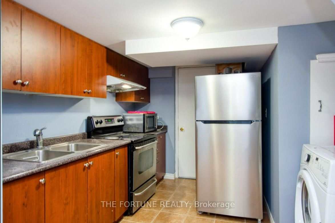 18 Saint Eugene Street Property Photo 10